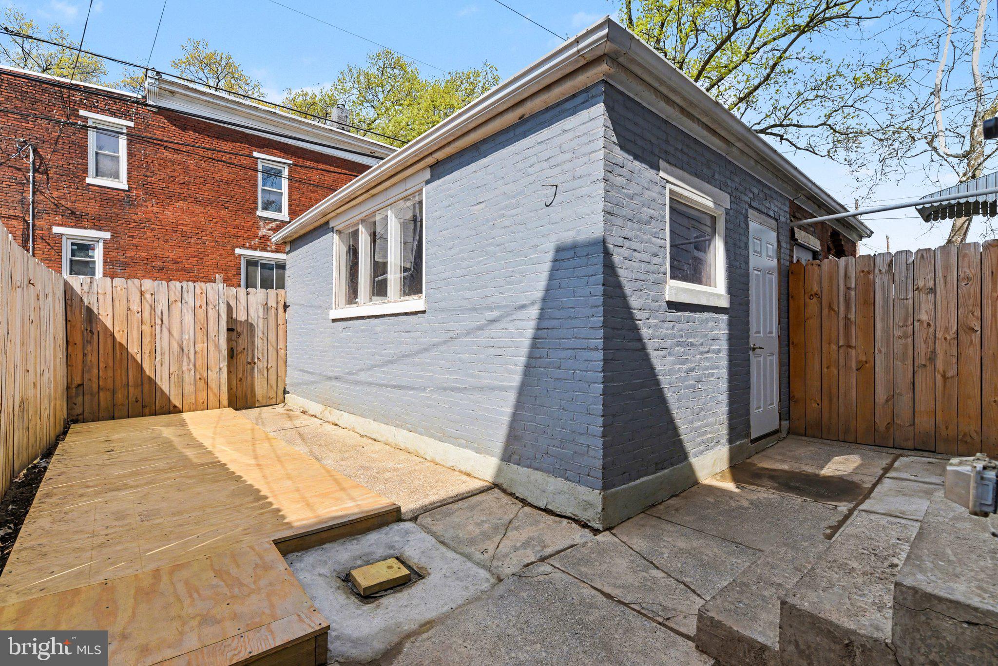 HARRISBURG CITY - Residential