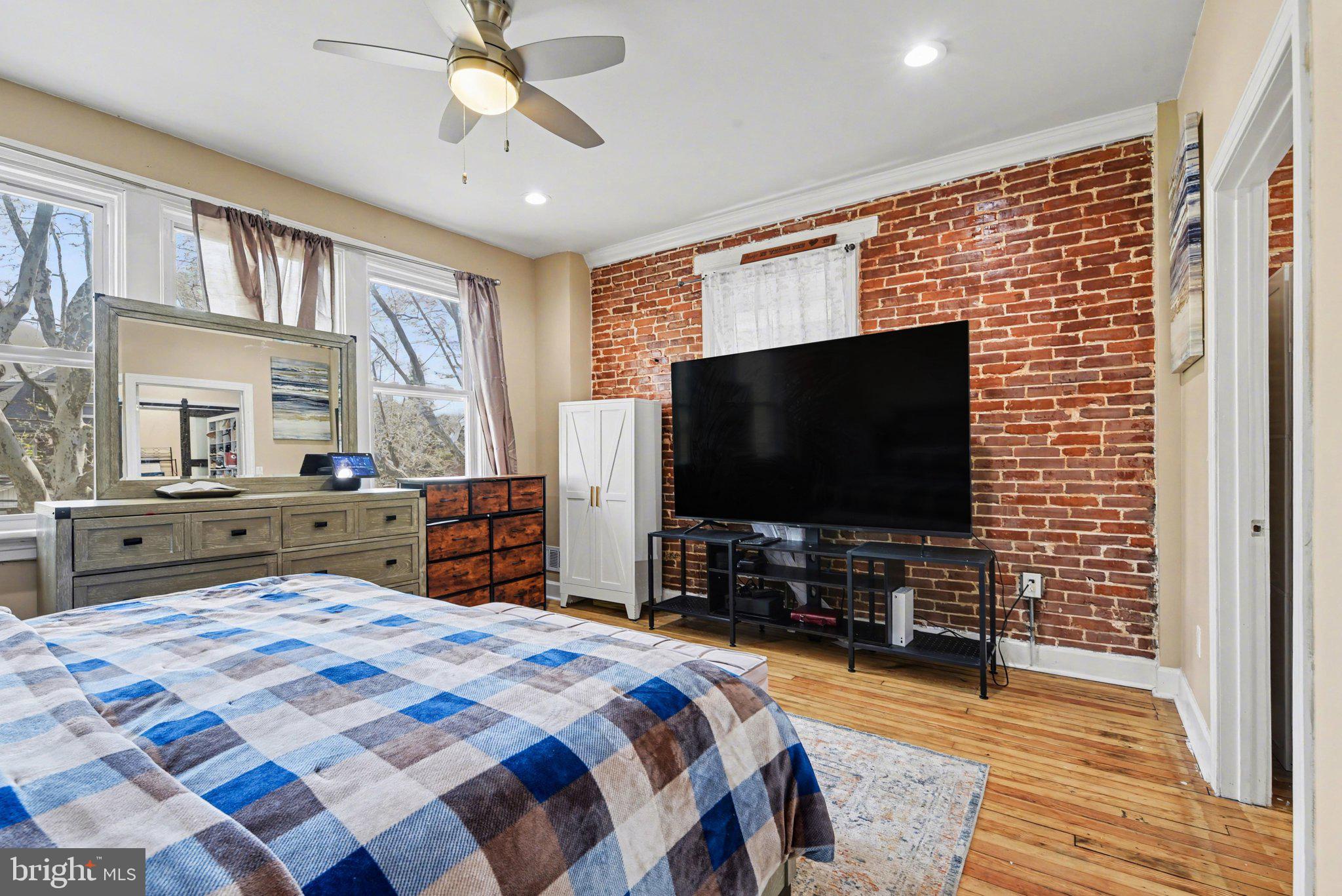 HARRISBURG CITY - Residential