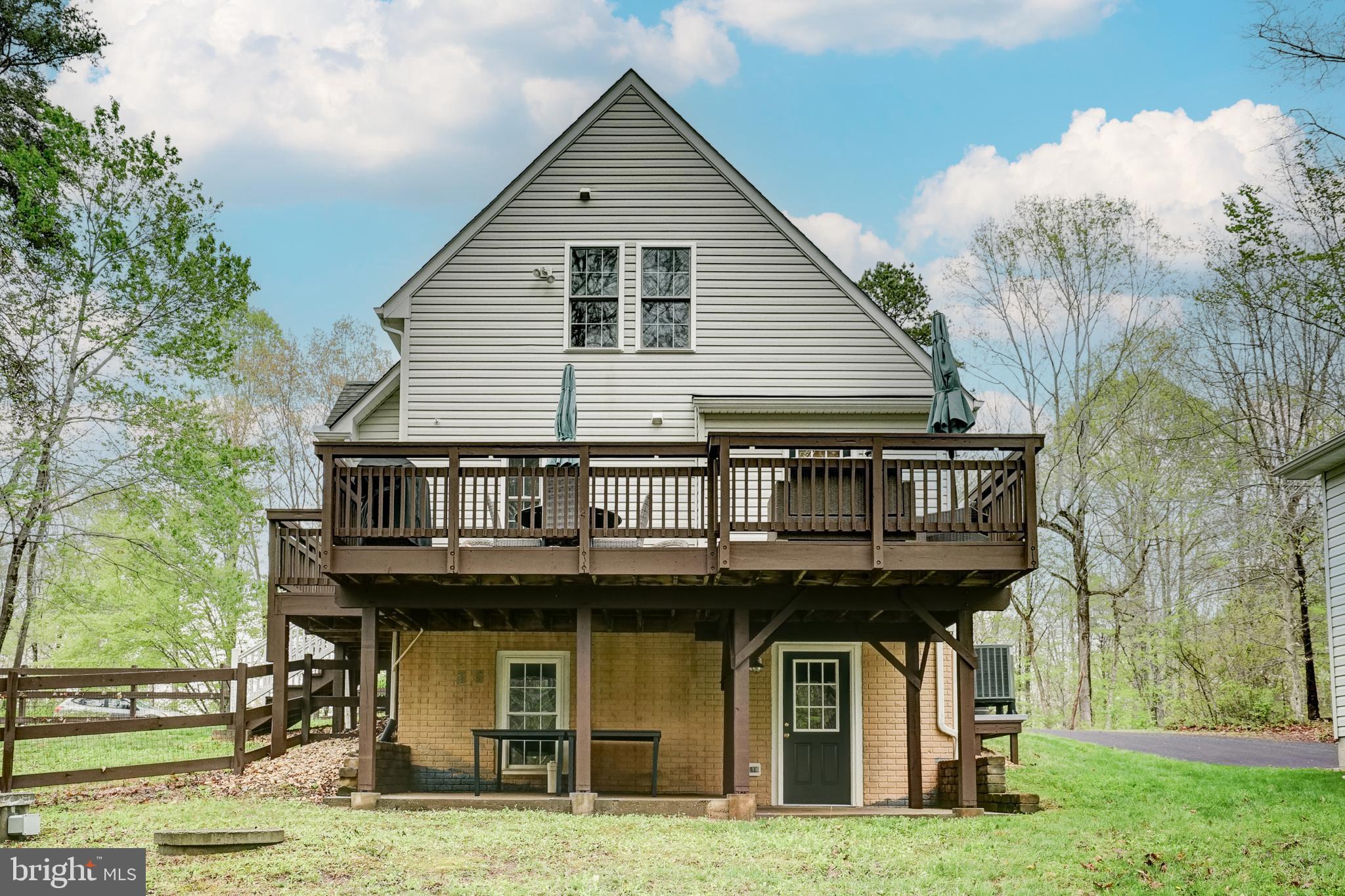 ROLLING WOODS - Residential