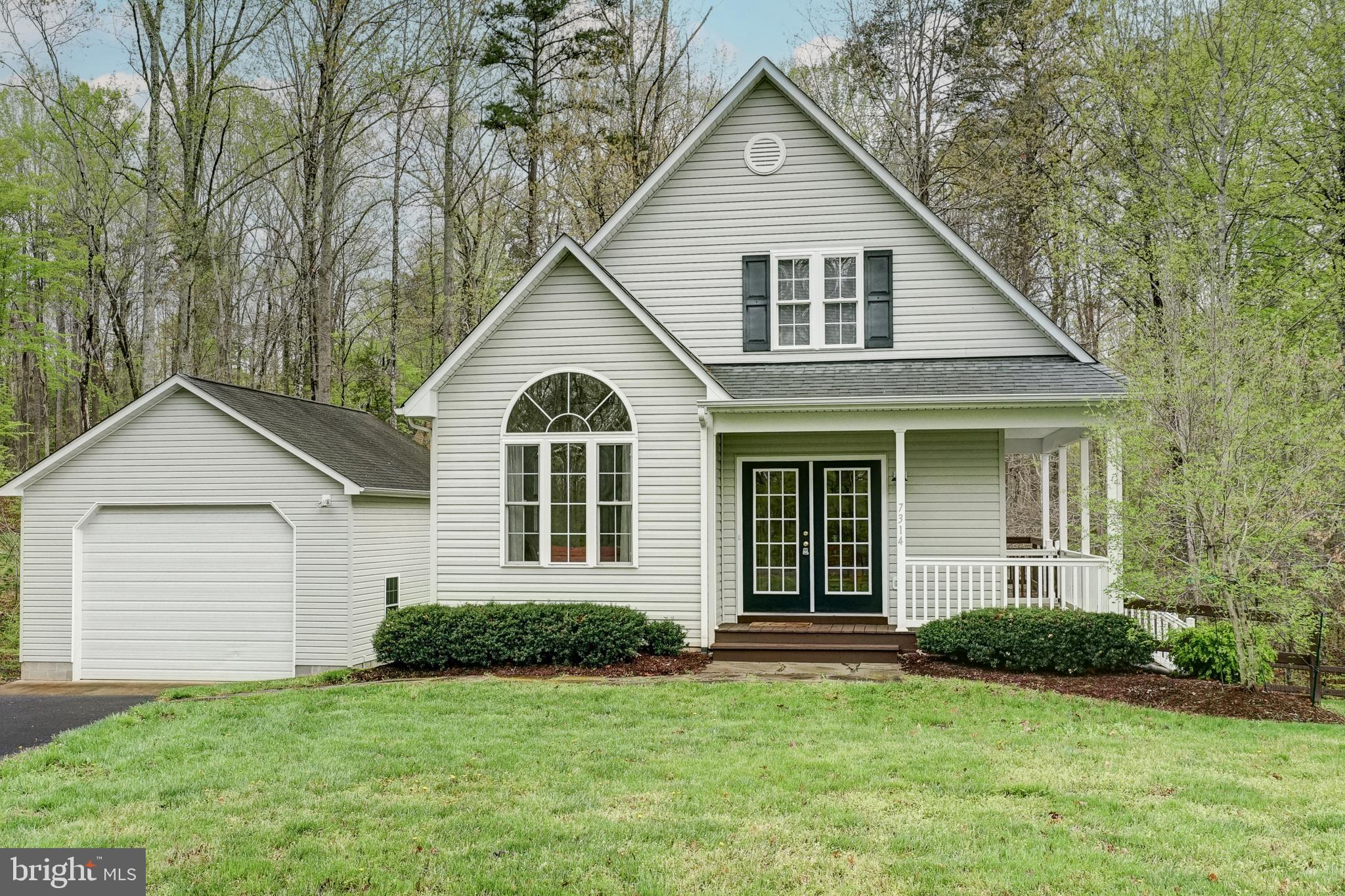 ROLLING WOODS - Residential