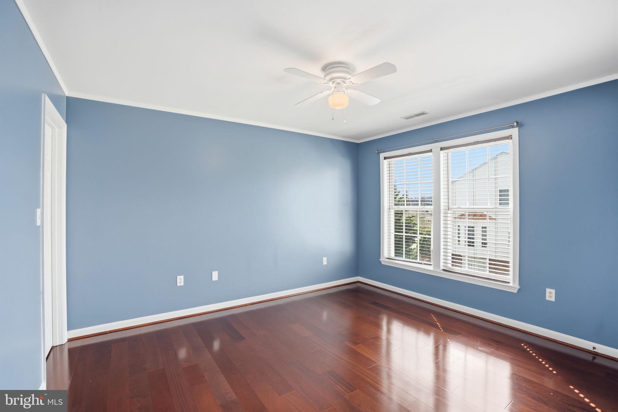 WHISPERING HILLS - Residential