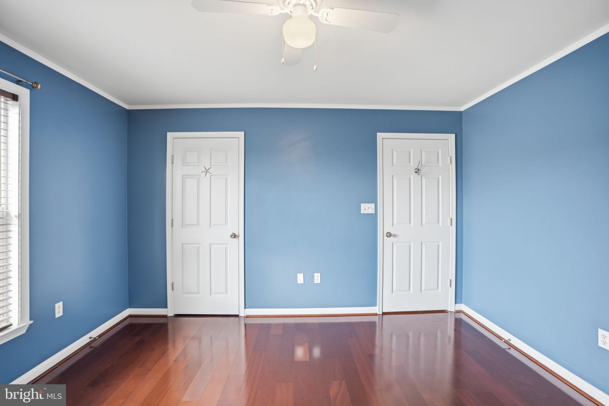 WHISPERING HILLS - Residential