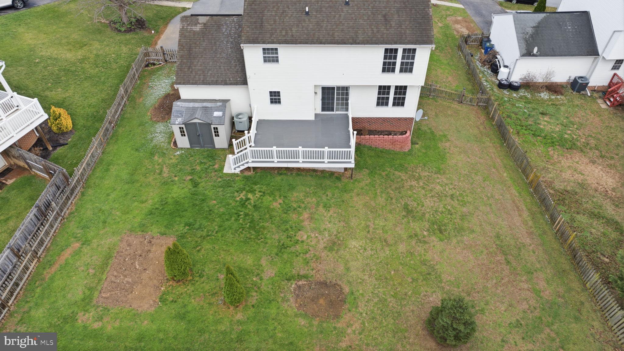 WHISPERING HILLS - Residential