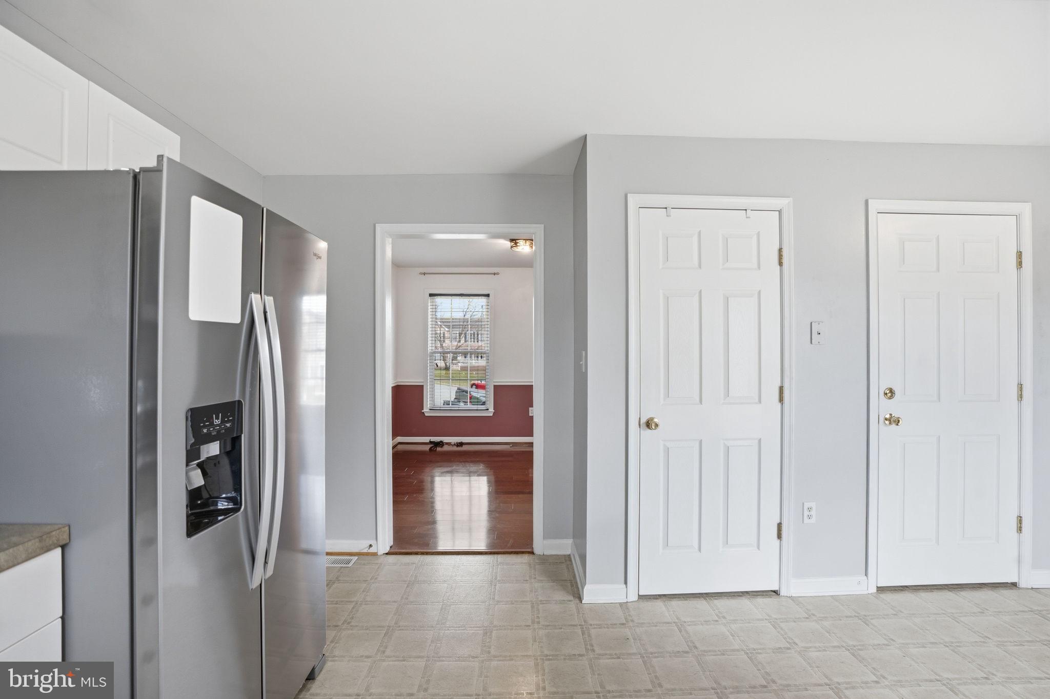 WHISPERING HILLS - Residential