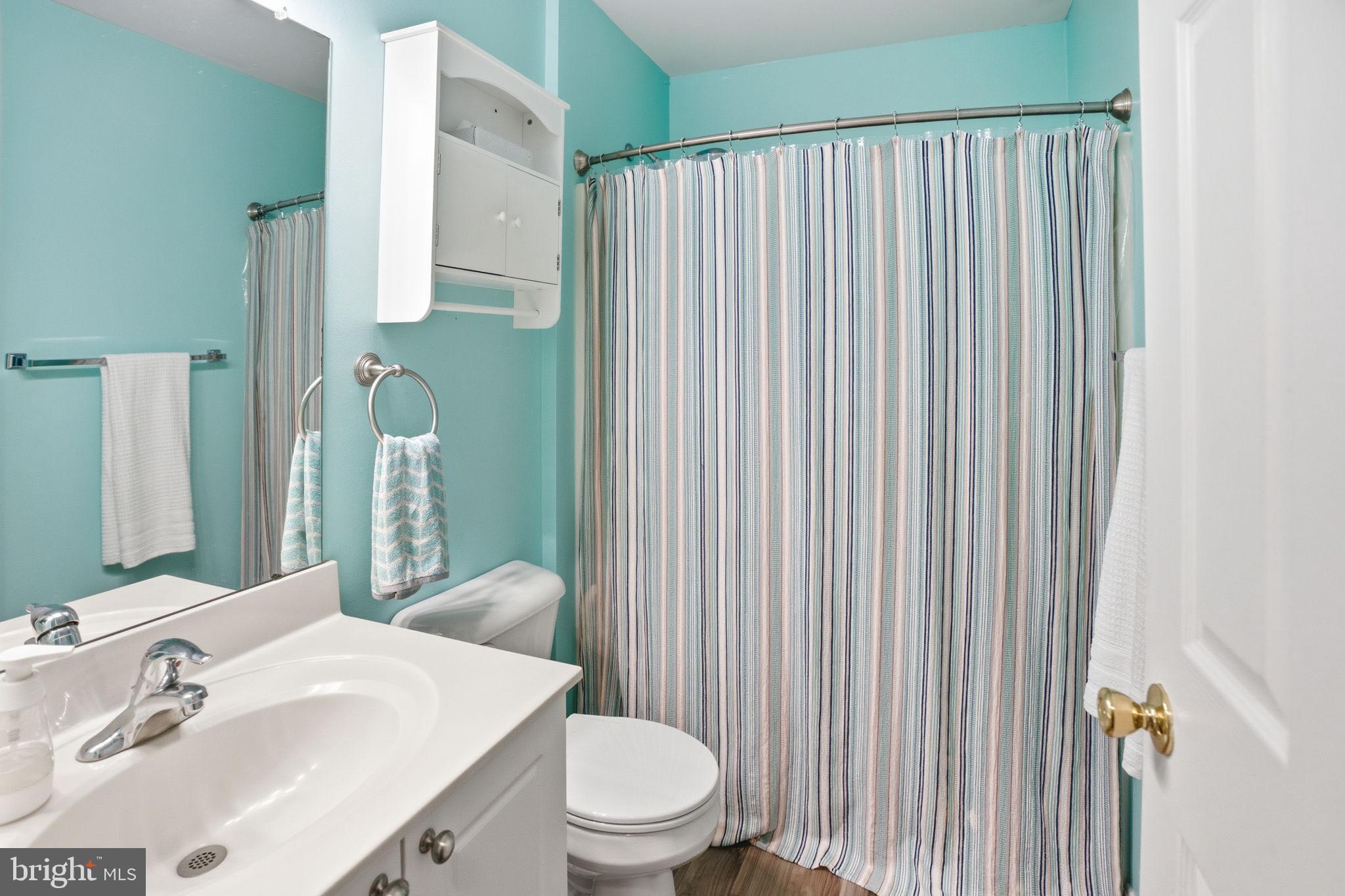 WHISPERING HILLS - Residential