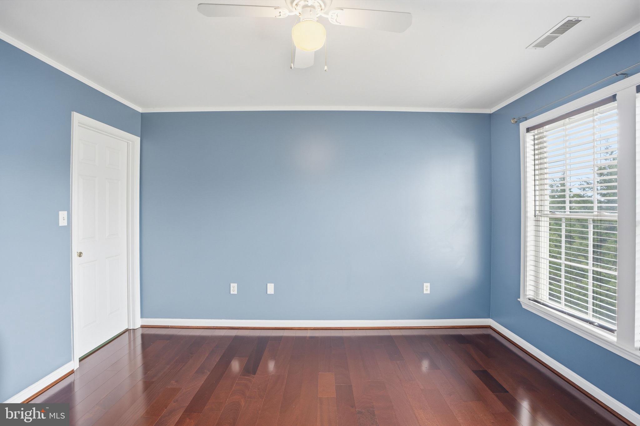 WHISPERING HILLS - Residential