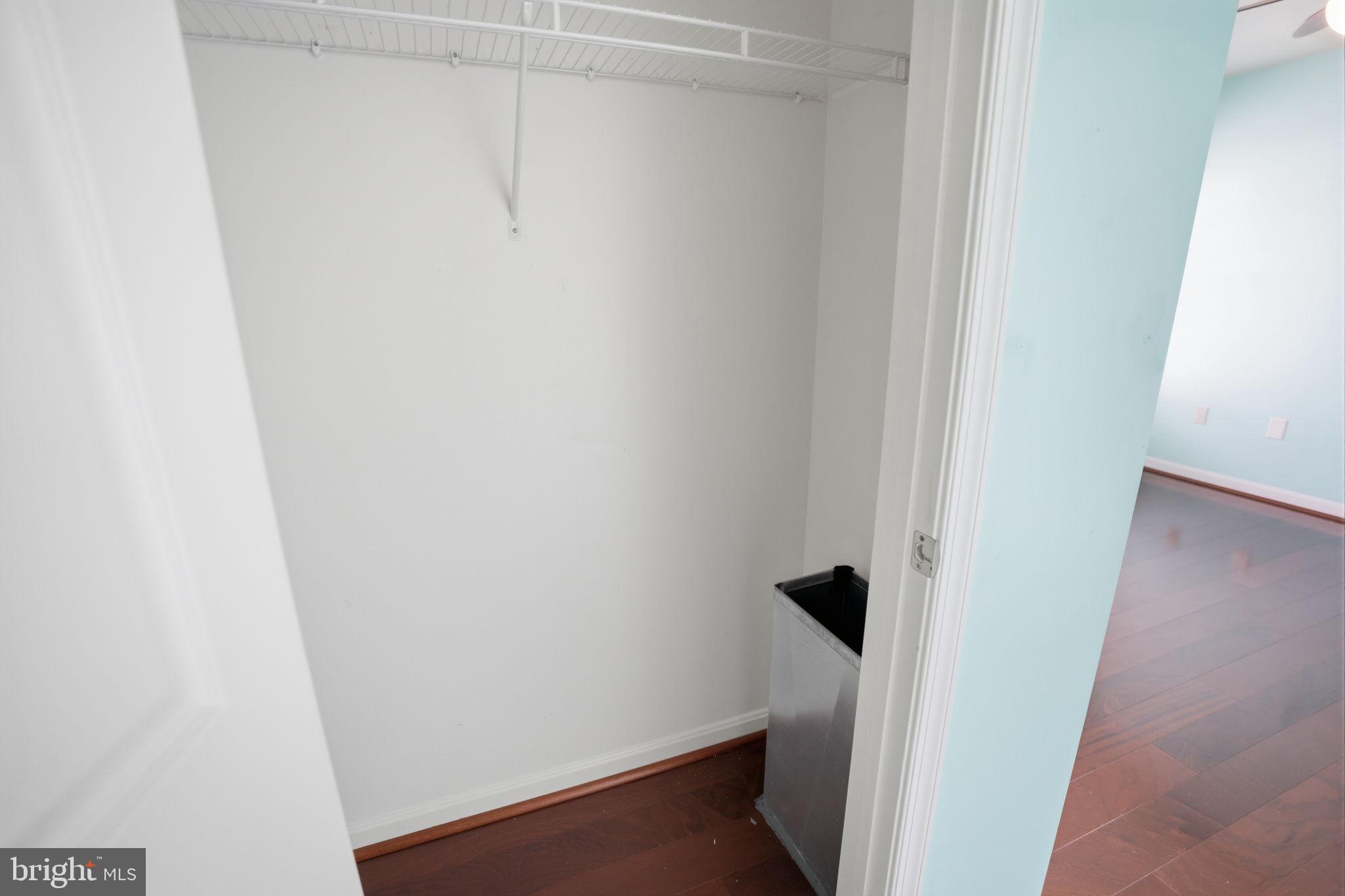 WHISPERING HILLS - Residential