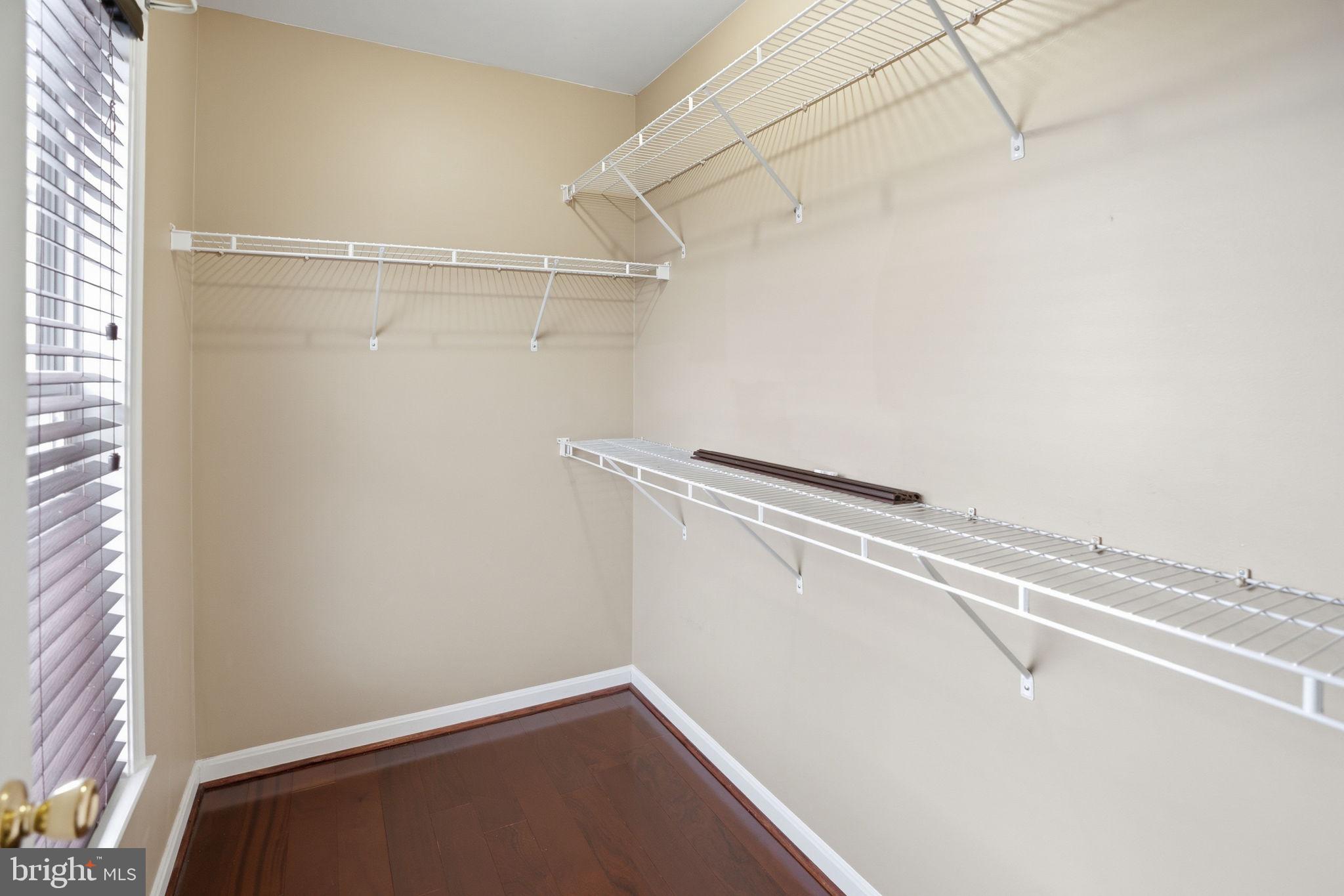 WHISPERING HILLS - Residential