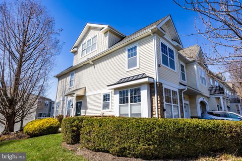 Townhouse For Sale - 36 Old Cedarbrook Road<br/> WYNCOTE, PA 19095