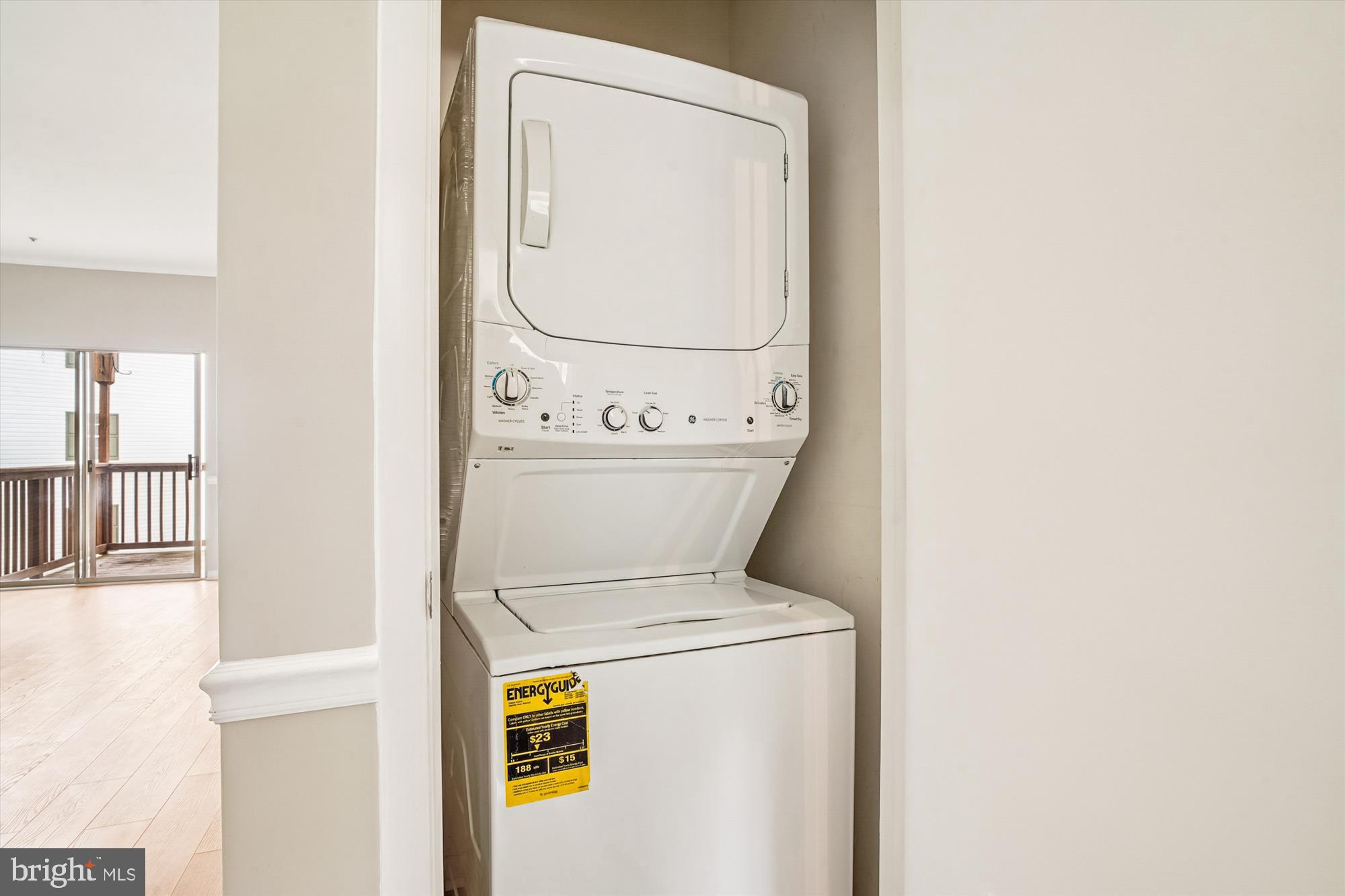 ANNAPOLIS OVERLOOK - Residential