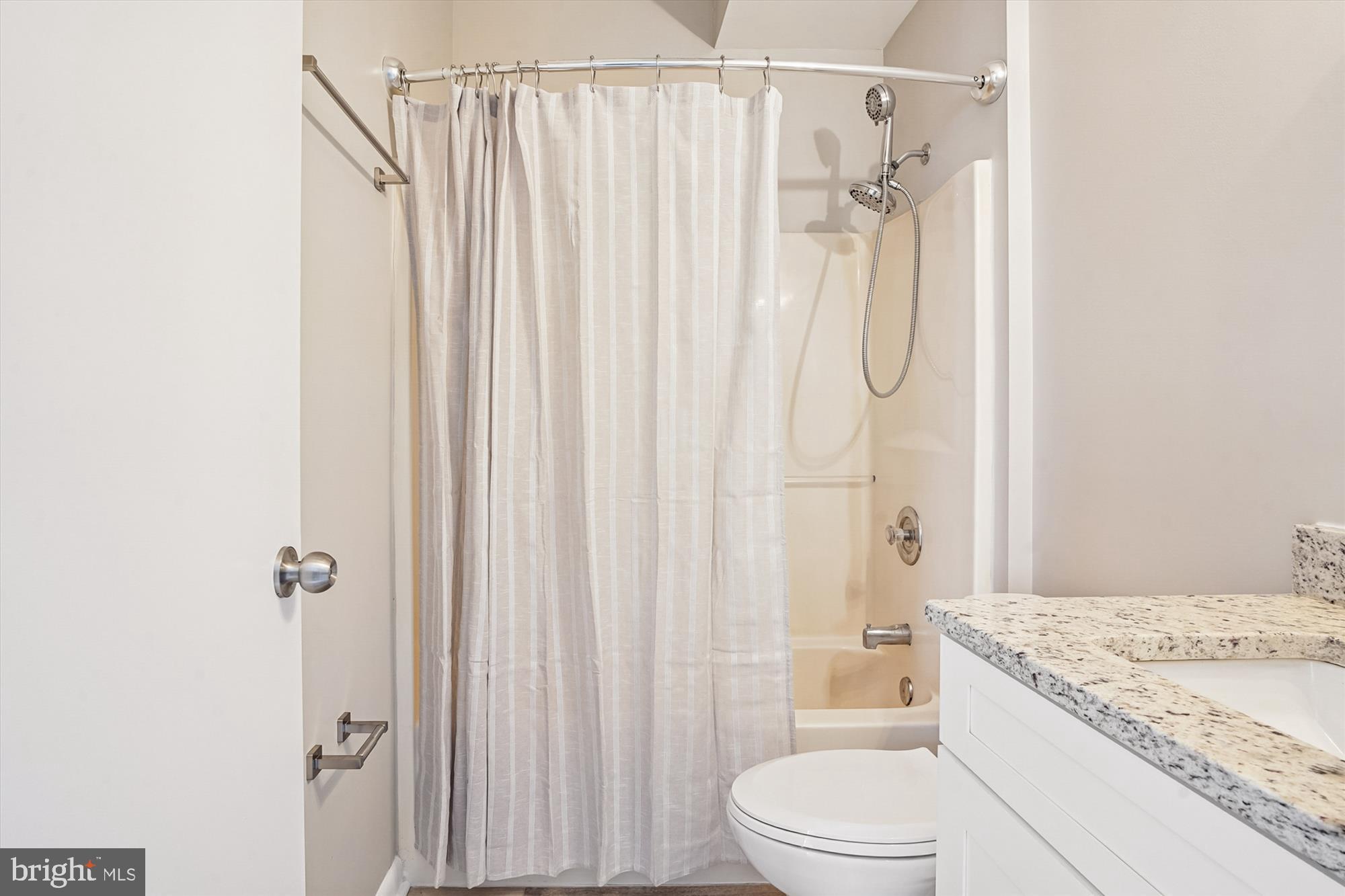 ANNAPOLIS OVERLOOK - Residential