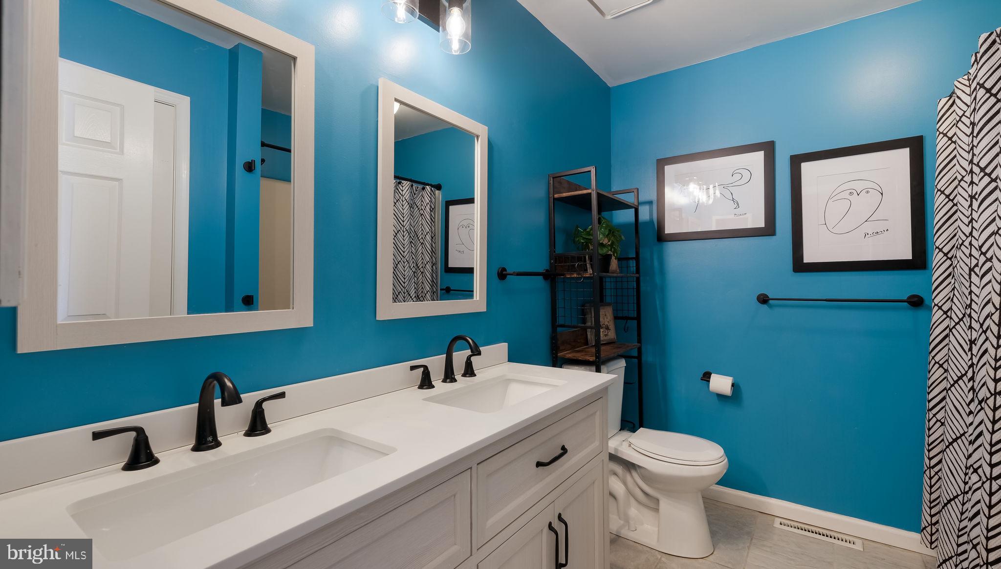 STRAWBERRY FIELDS - Residential