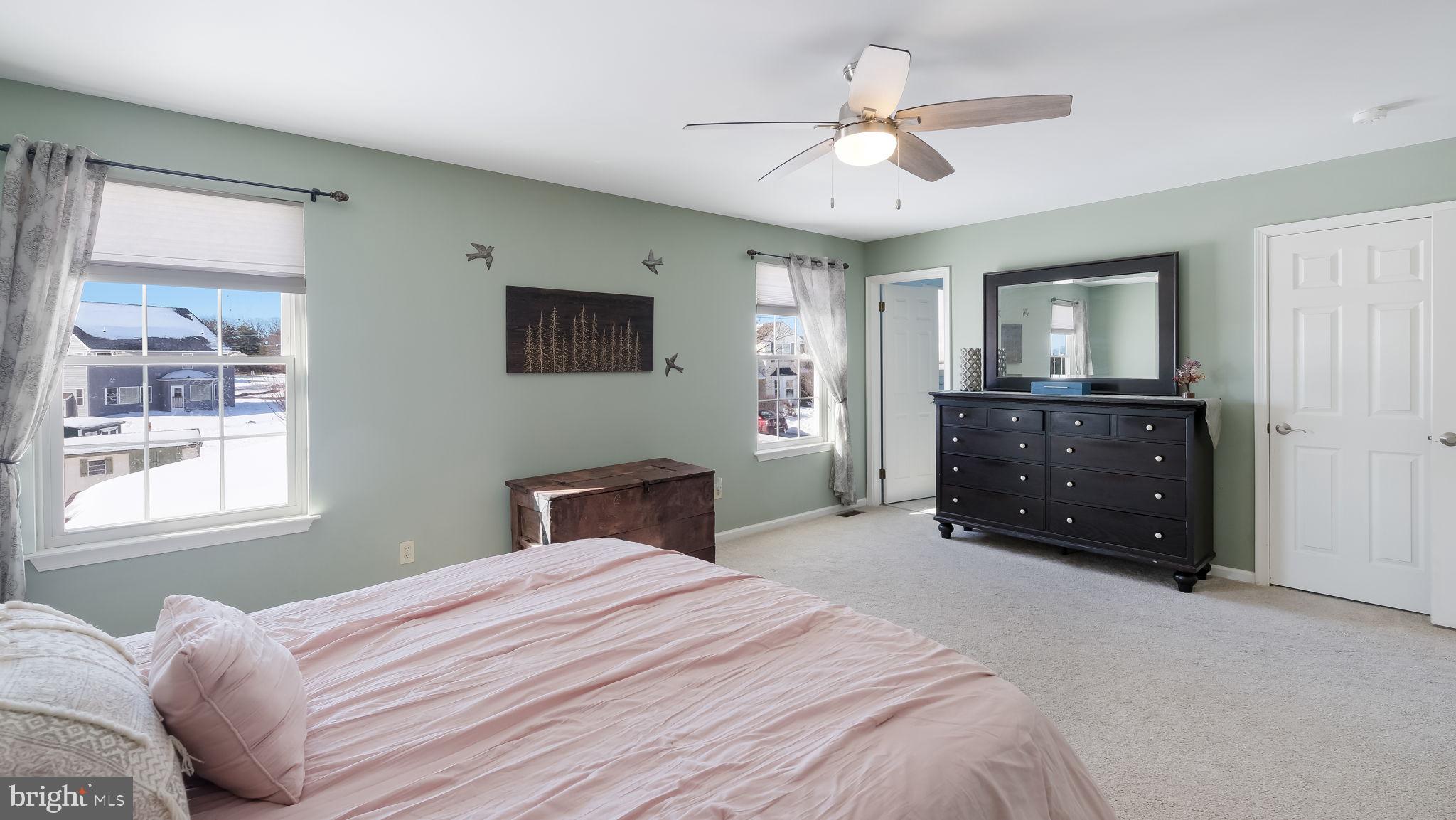 STRAWBERRY FIELDS - Residential