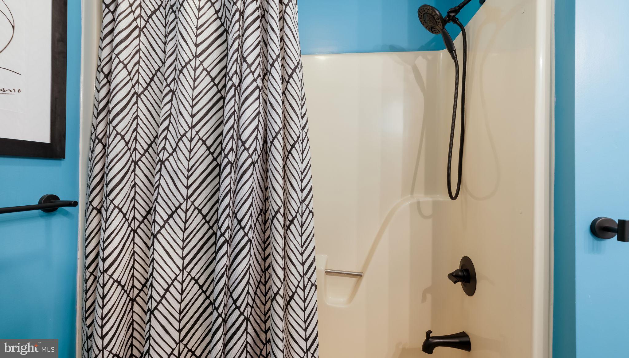 STRAWBERRY FIELDS - Residential