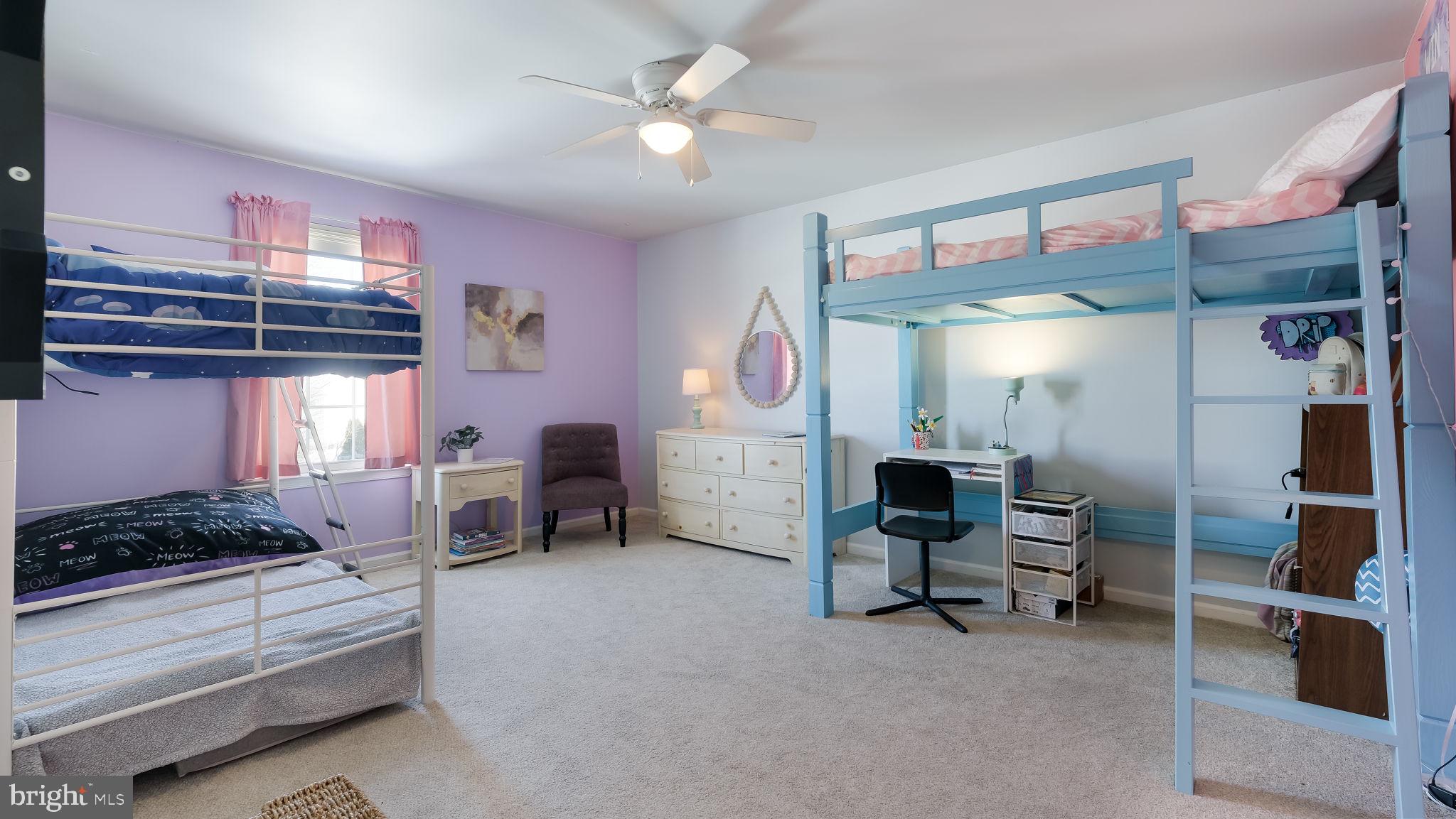 STRAWBERRY FIELDS - Residential