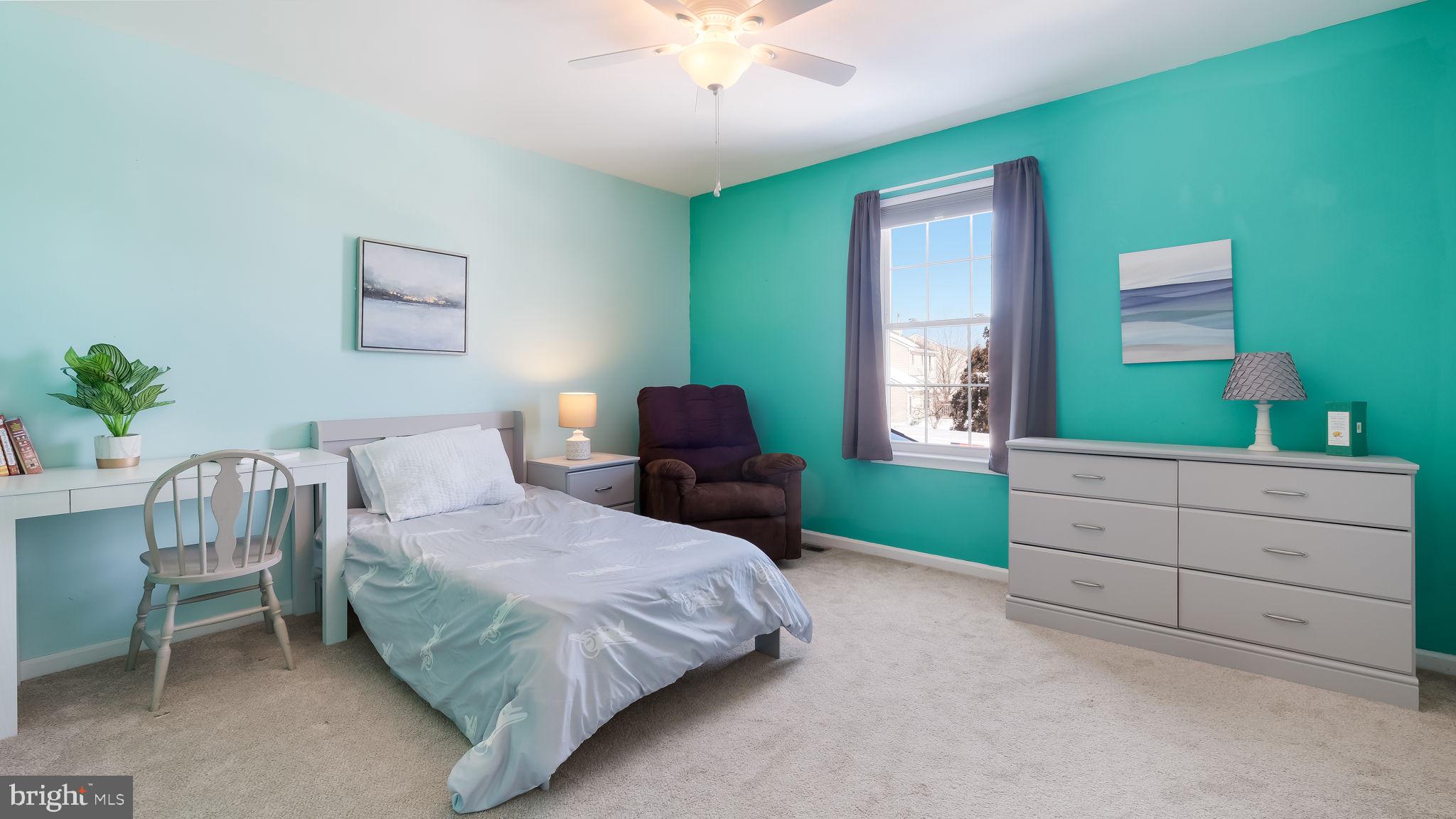 STRAWBERRY FIELDS - Residential