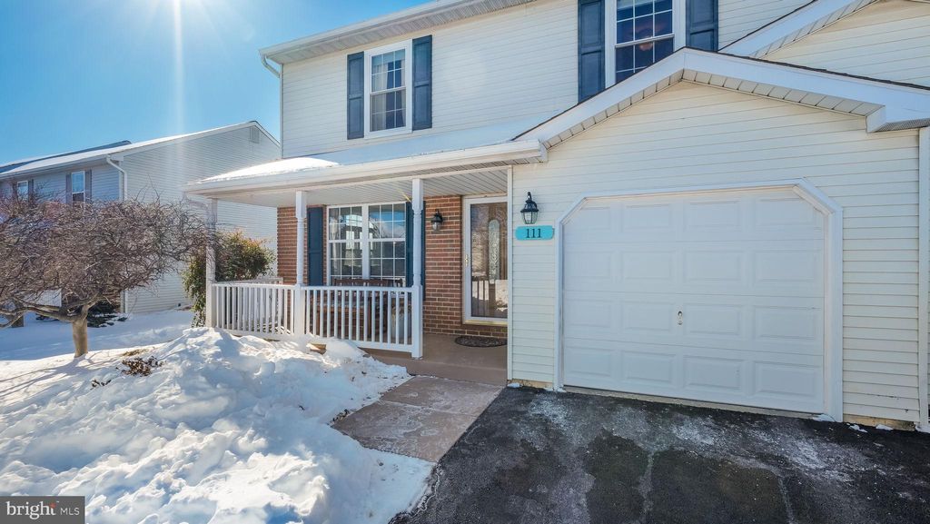 Photo of 111 Winding Way, TELFORD, PA 18969 (MLS # PAMC2166350)