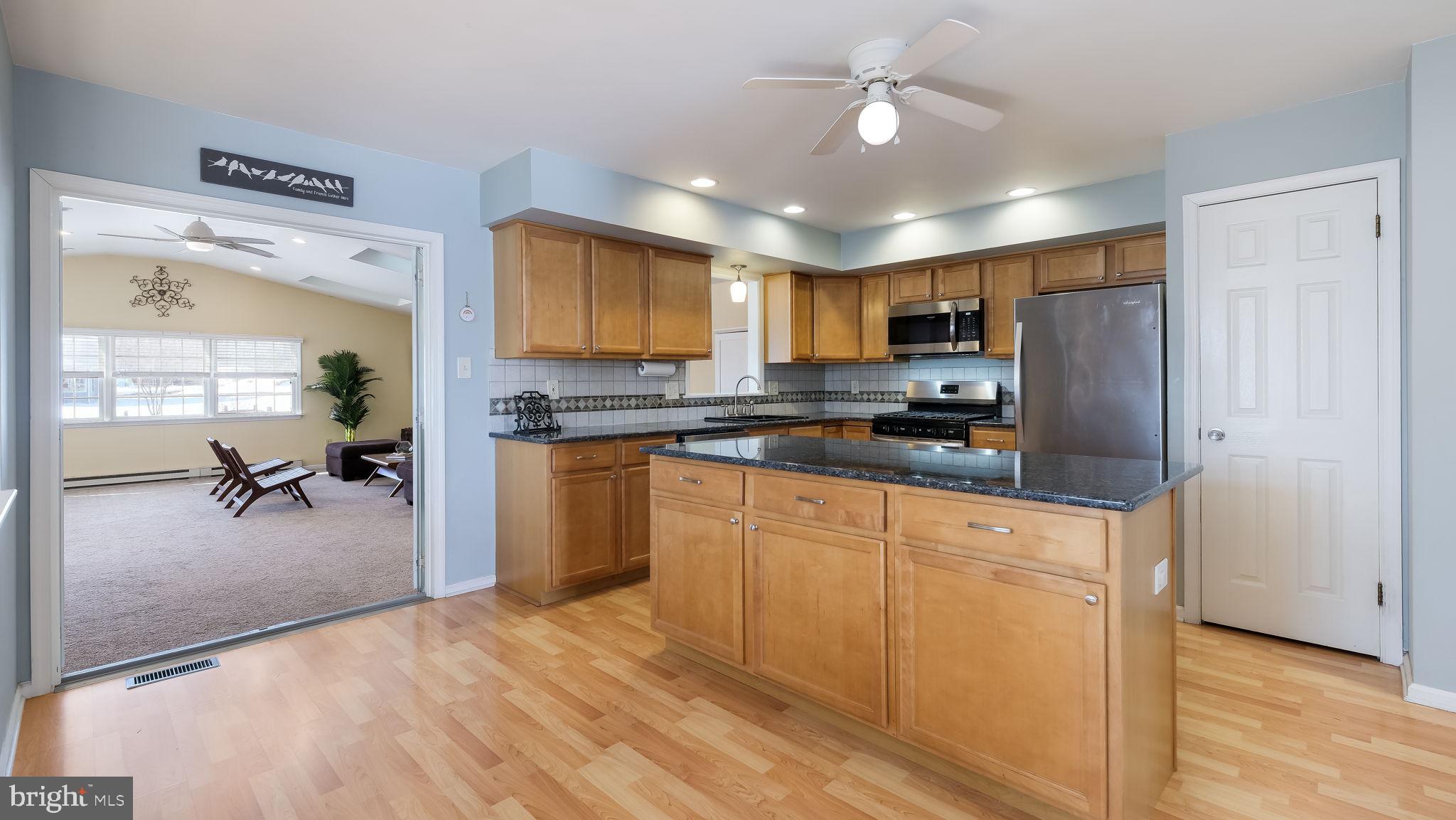 STRAWBERRY FIELDS - Residential