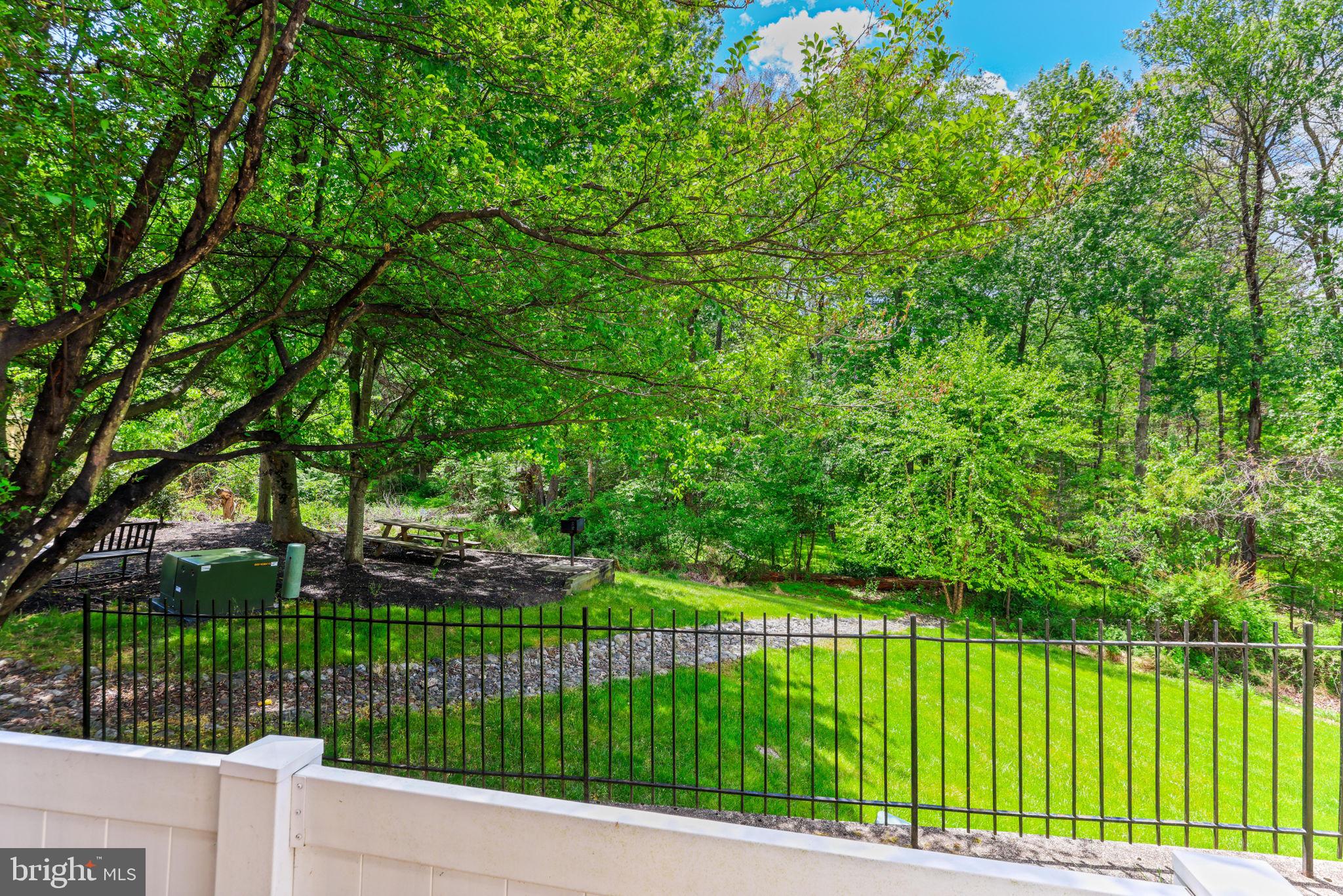 SILVERBROOK WOOD - Residential