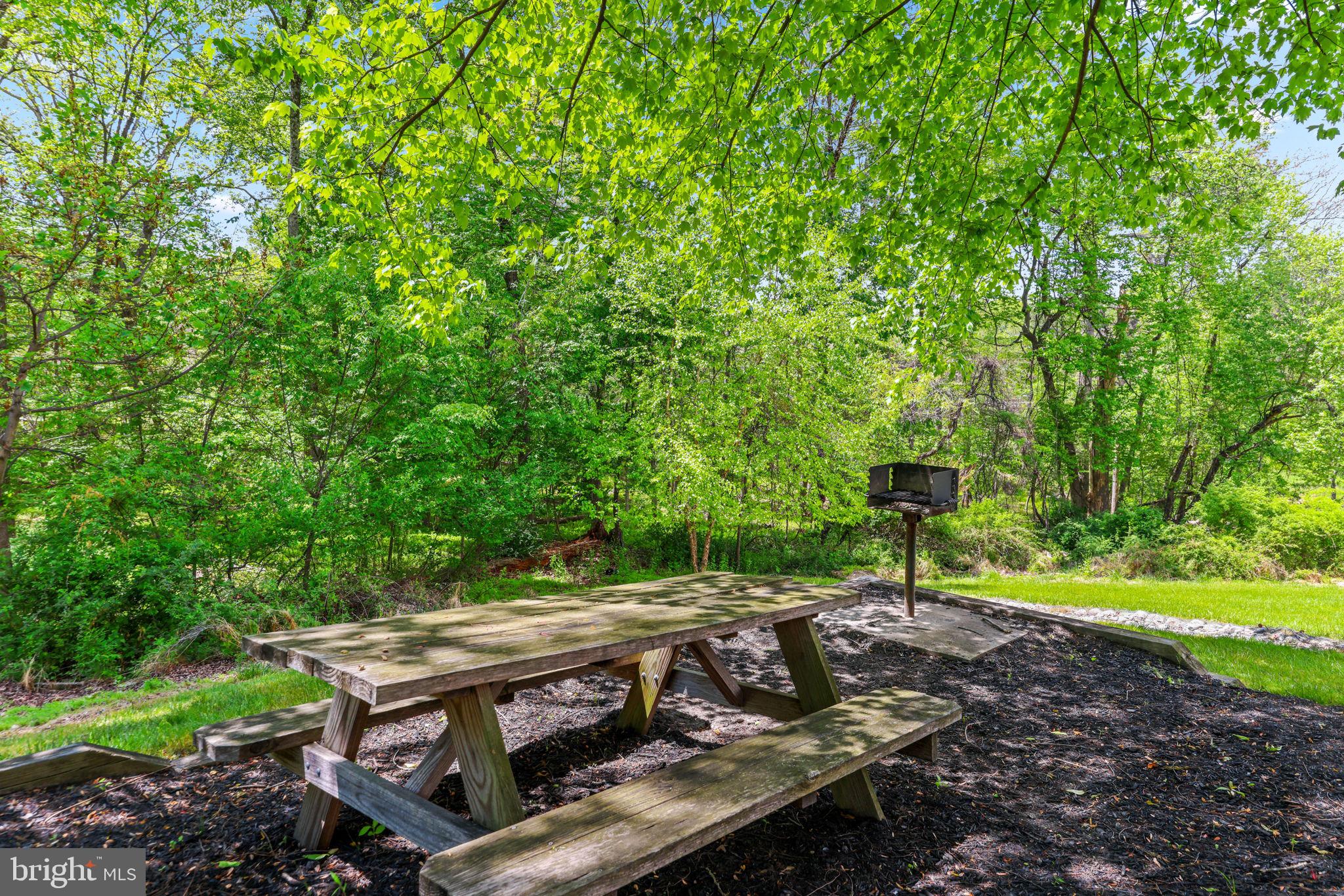 SILVERBROOK WOOD - Residential