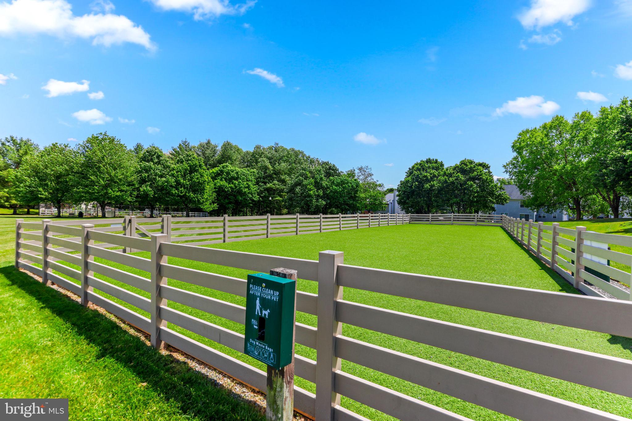 SILVERBROOK WOOD - Residential