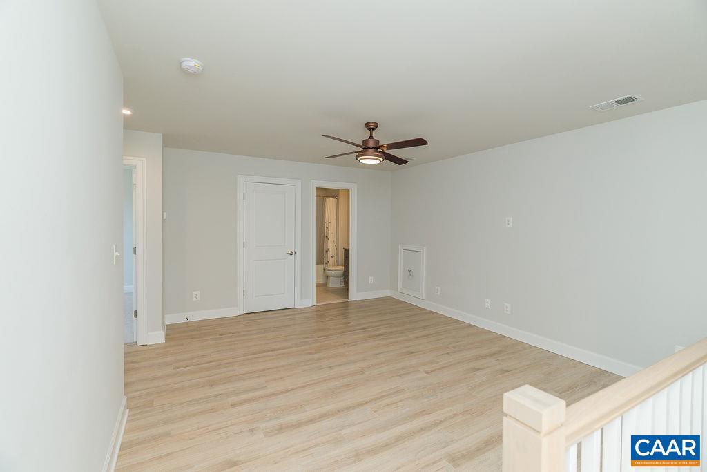 SPRING CREEK - Residential