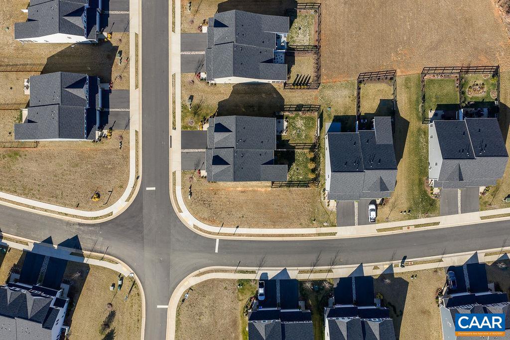 SPRING CREEK - Residential