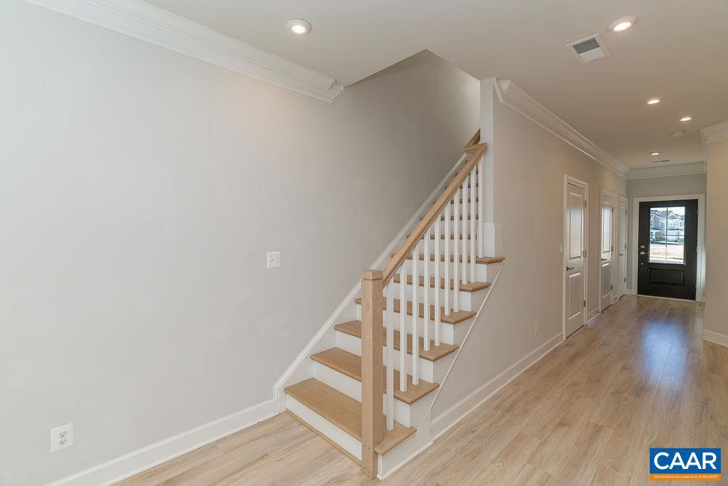 SPRING CREEK - Residential