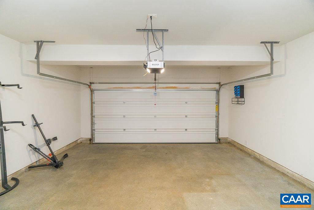 SPRING CREEK - Residential