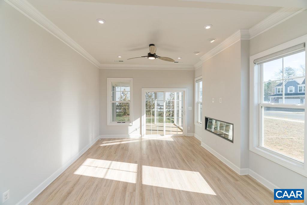 SPRING CREEK - Residential