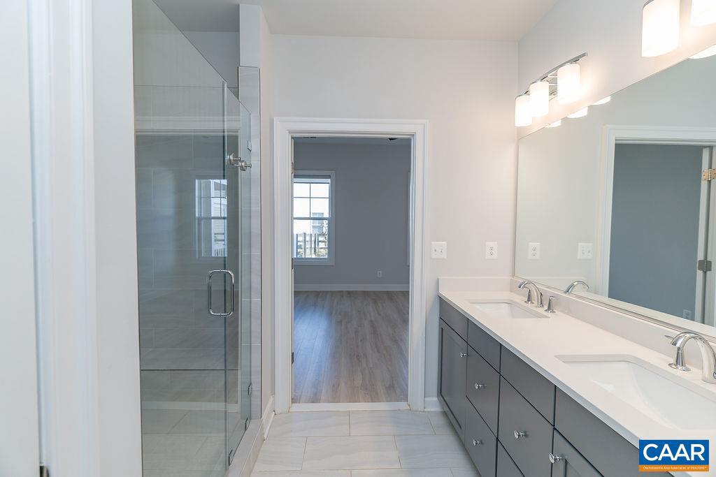 SPRING CREEK - Residential