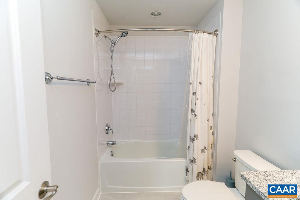 SPRING CREEK - Residential