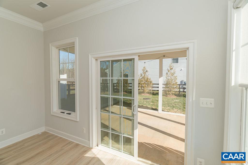 SPRING CREEK - Residential