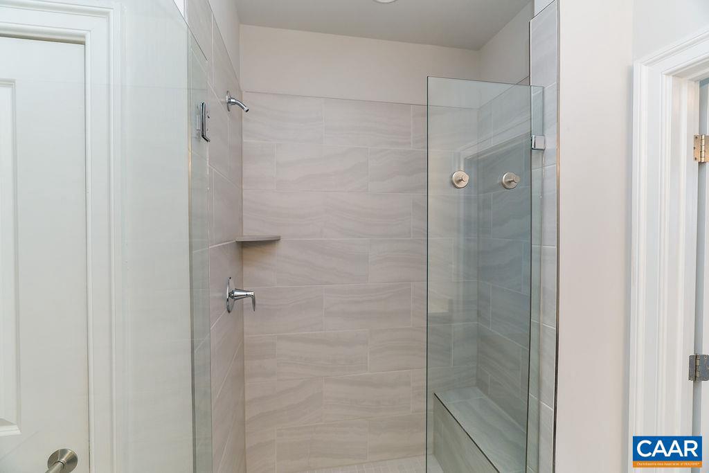 SPRING CREEK - Residential