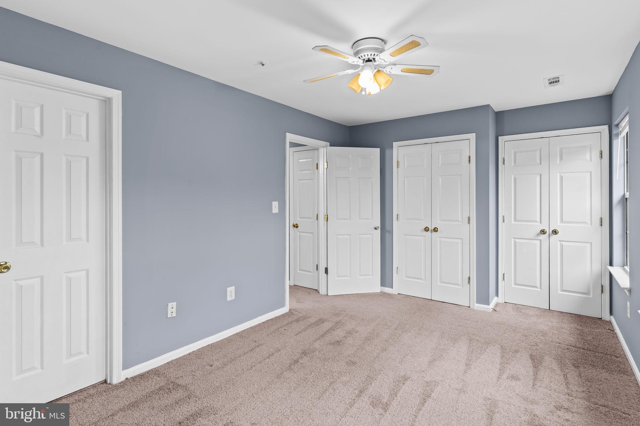 KINGS GRANT - Residential