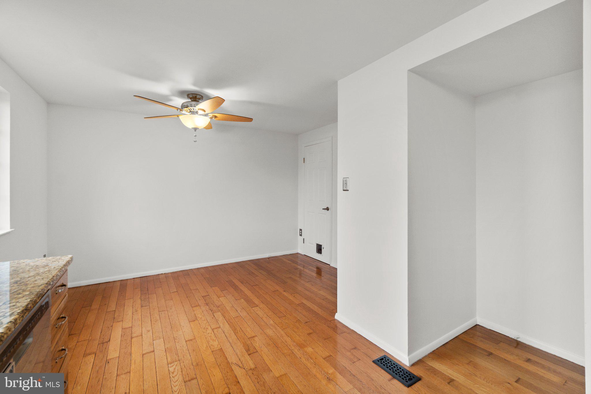 AMBER MEADOWS - Residential