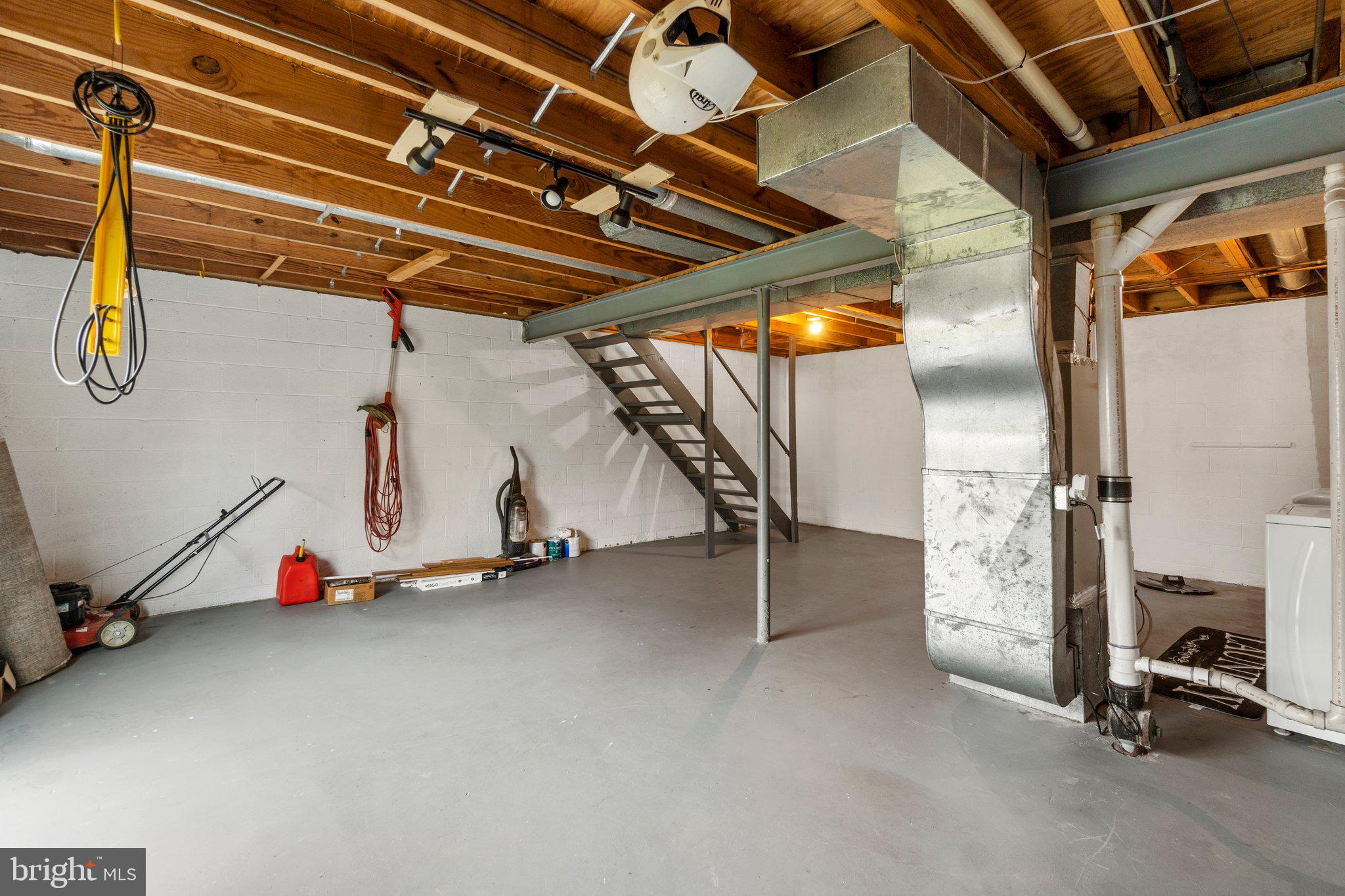 AMBER MEADOWS - Residential