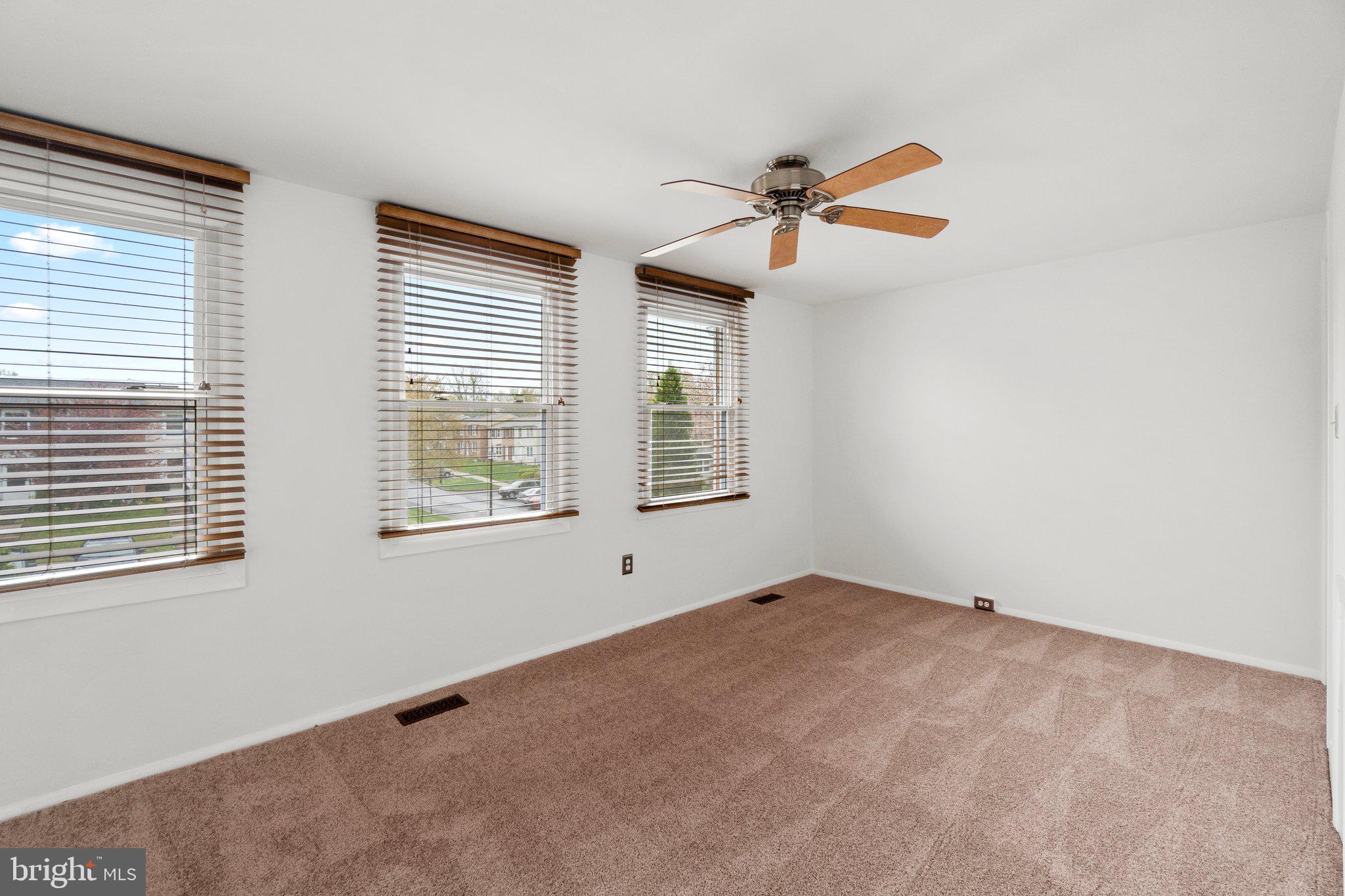 AMBER MEADOWS - Residential