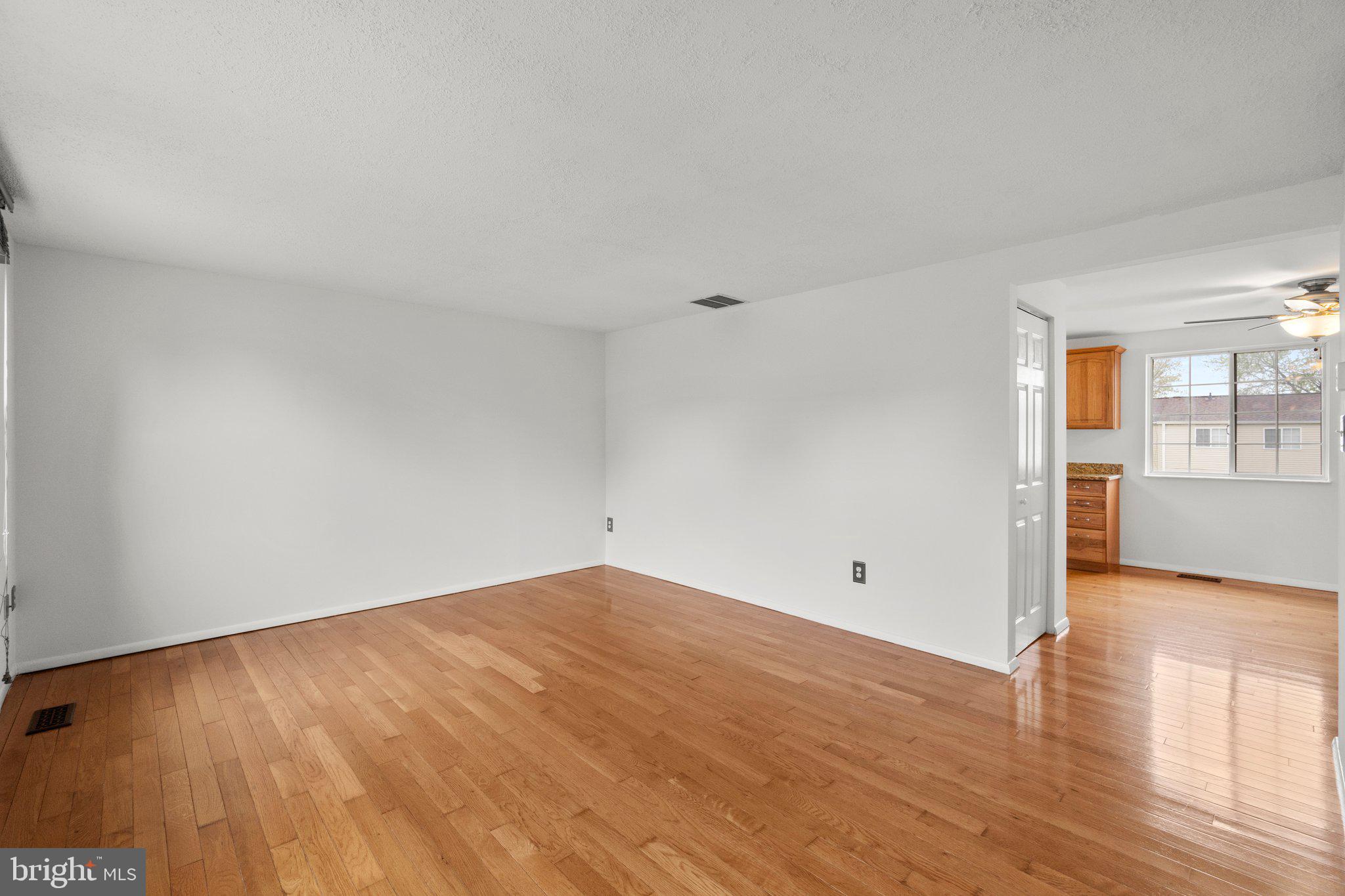 AMBER MEADOWS - Residential