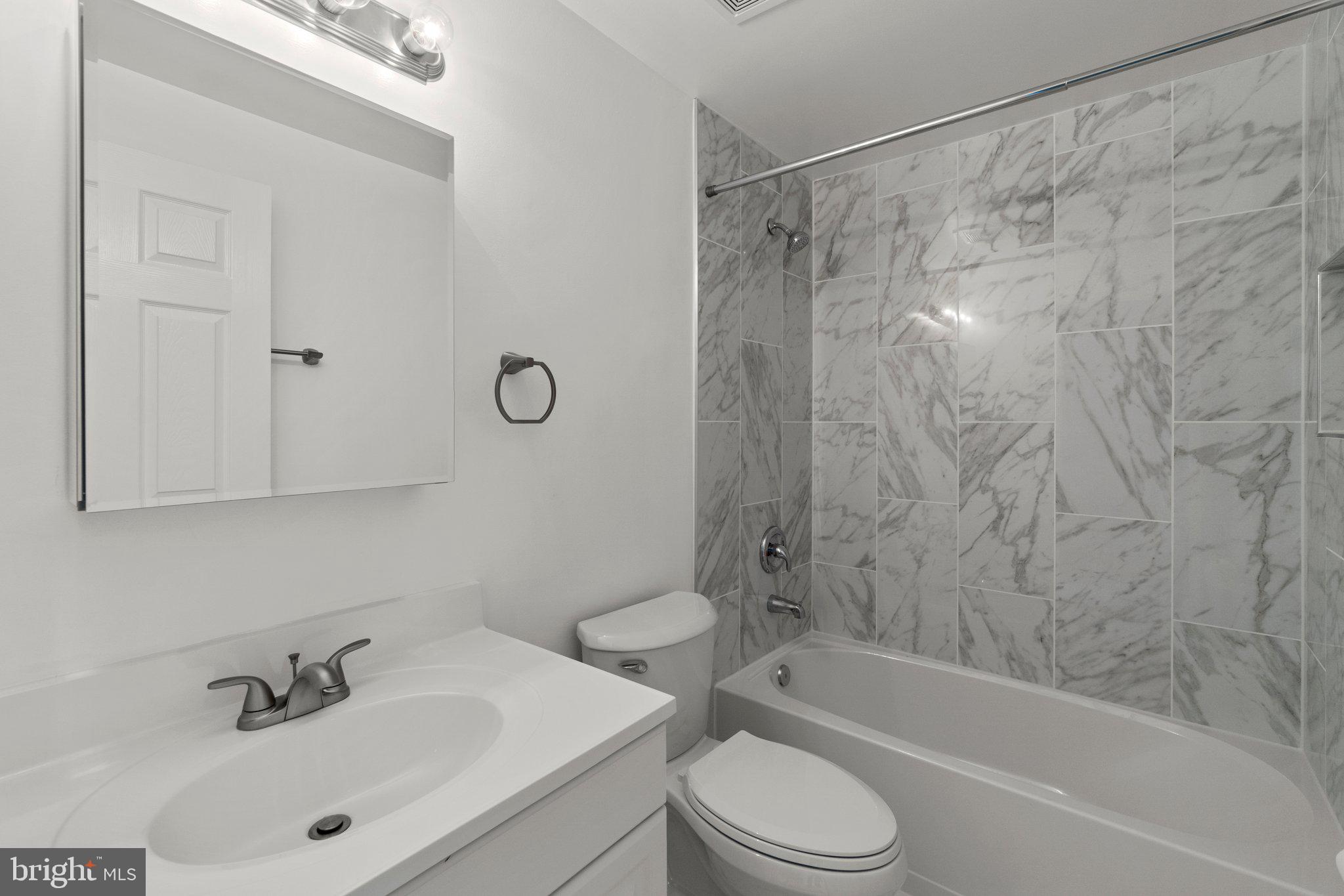 AMBER MEADOWS - Residential