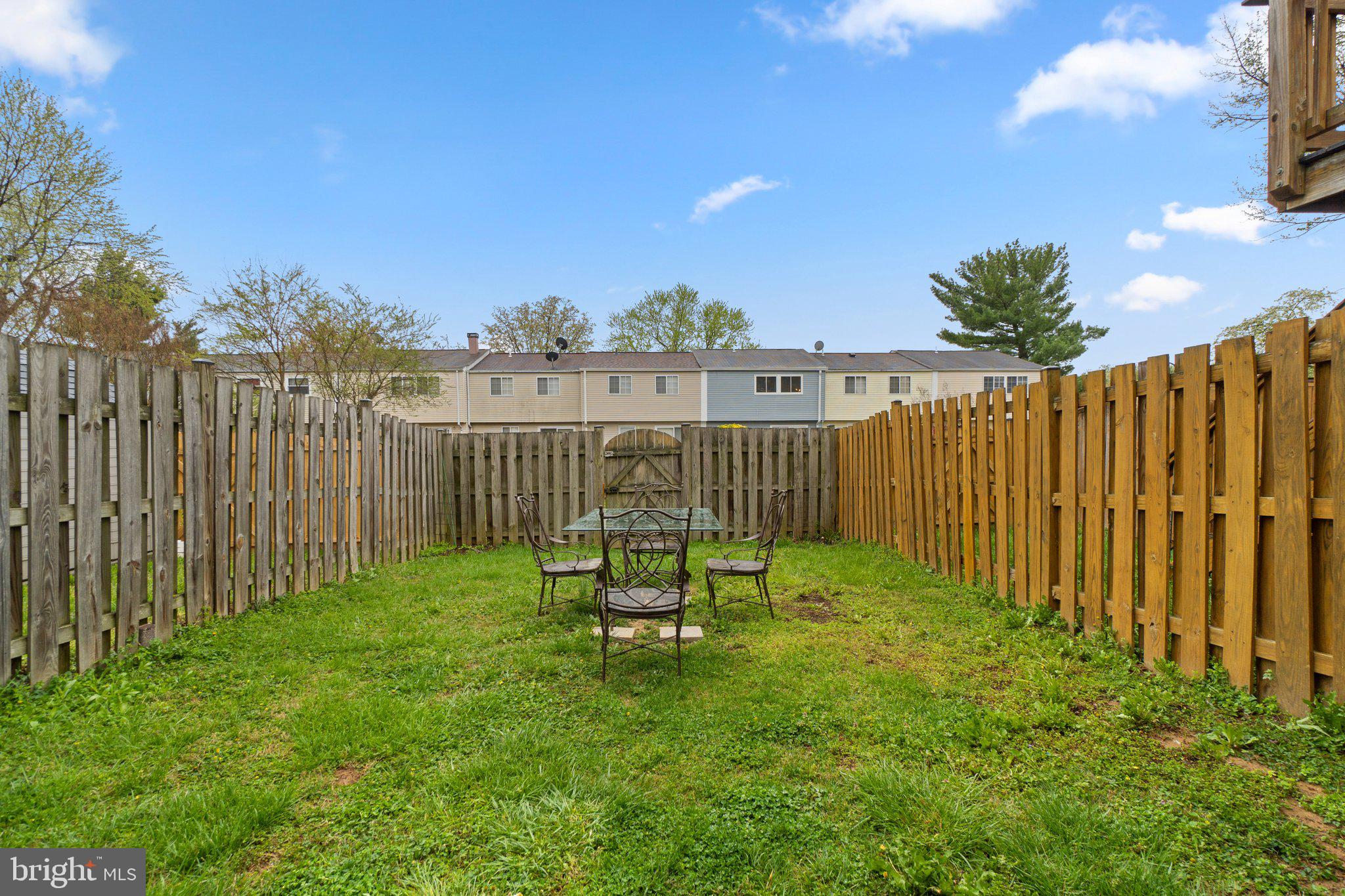 AMBER MEADOWS - Residential