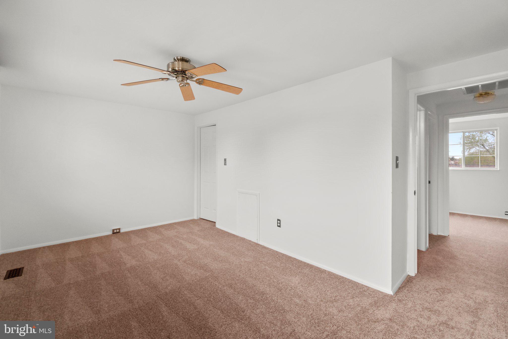 AMBER MEADOWS - Residential