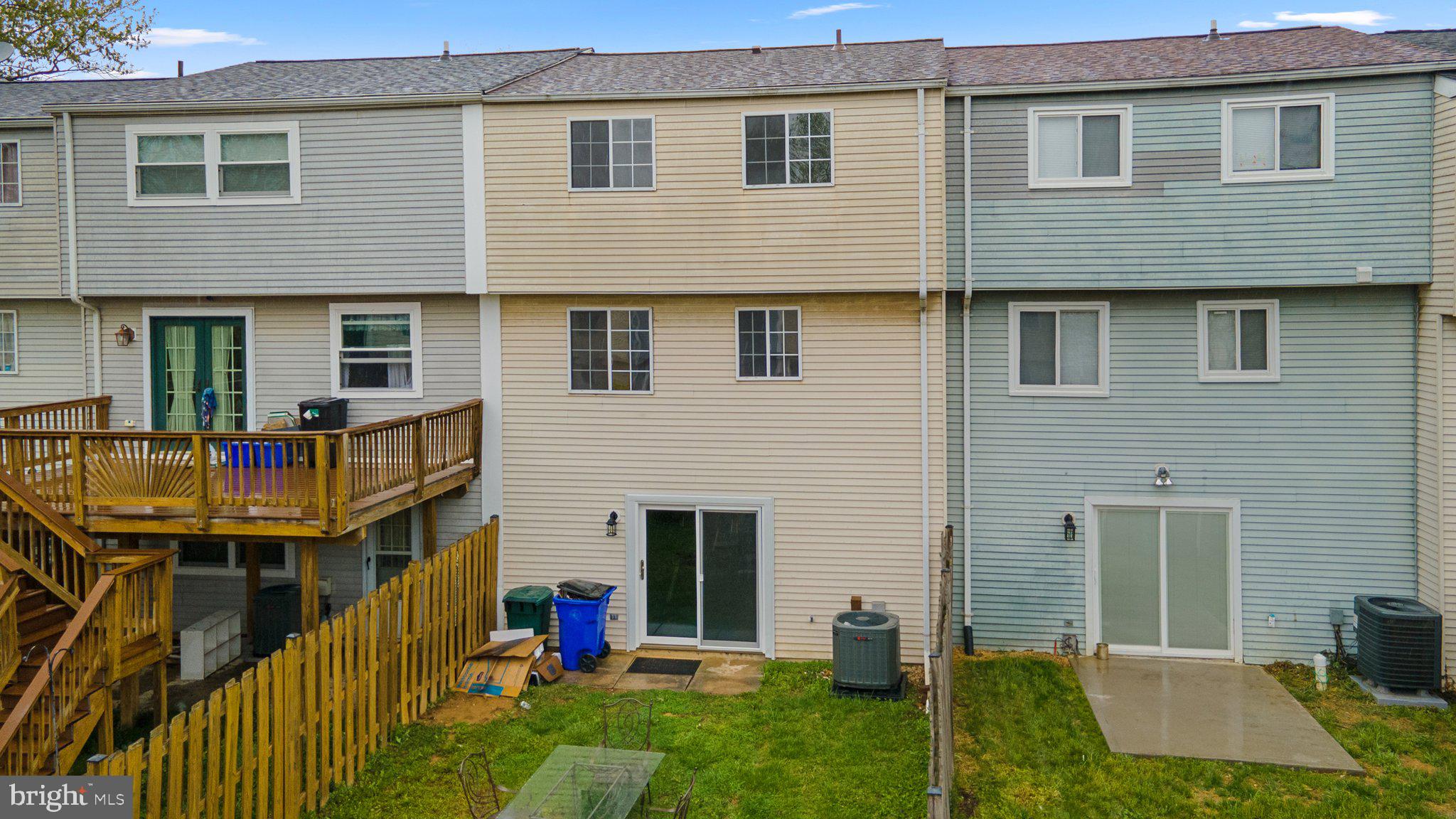 AMBER MEADOWS - Residential