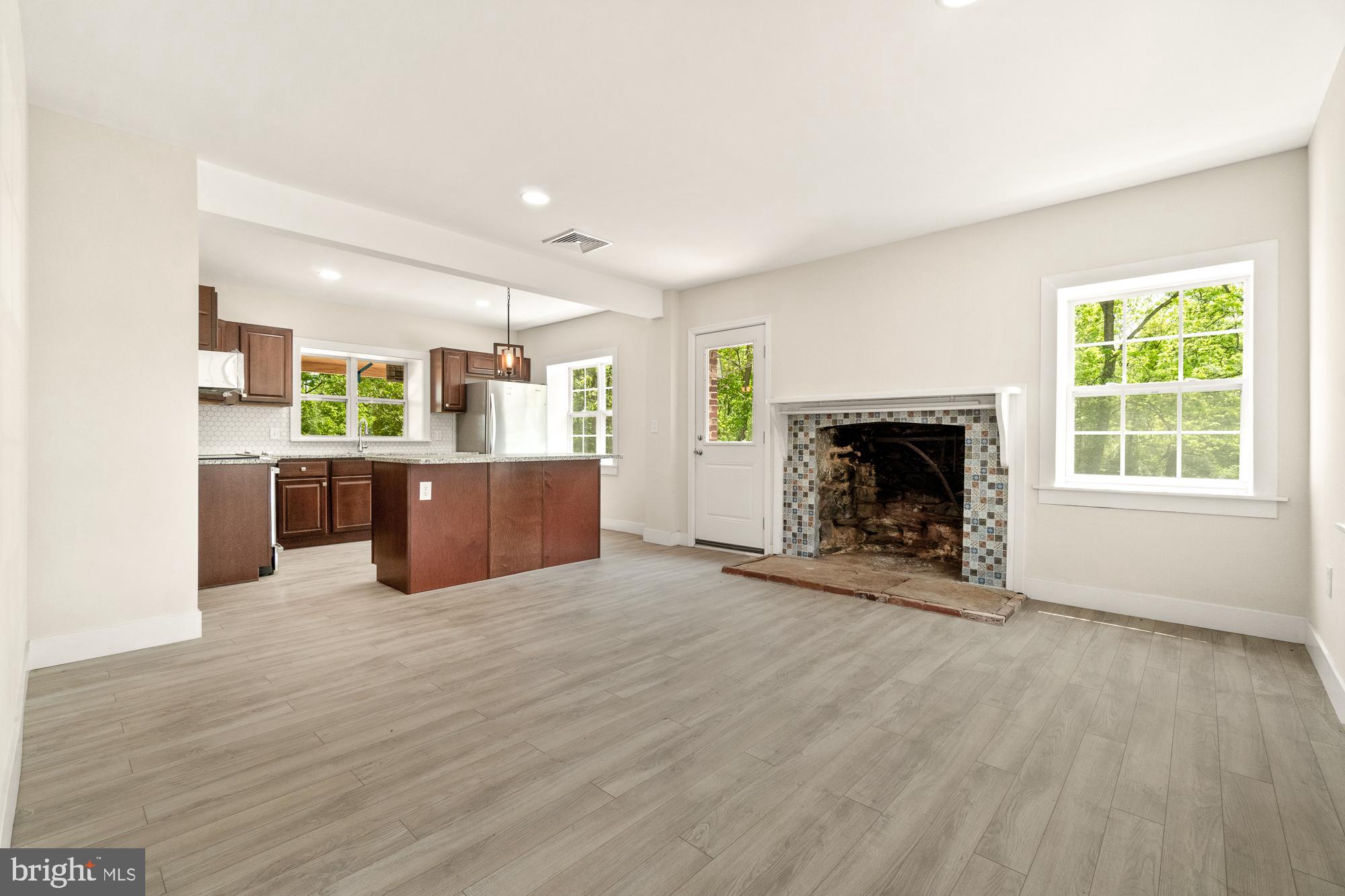 BARNESVILLE - Residential Lease