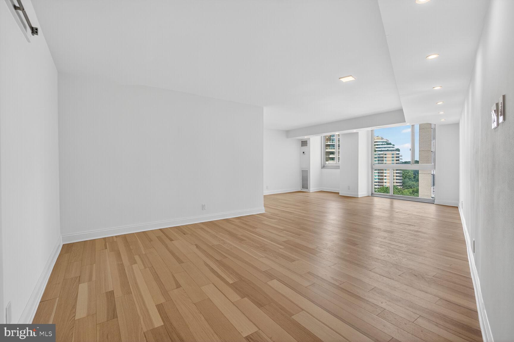 4601 N PARK AVENUE 1509-J