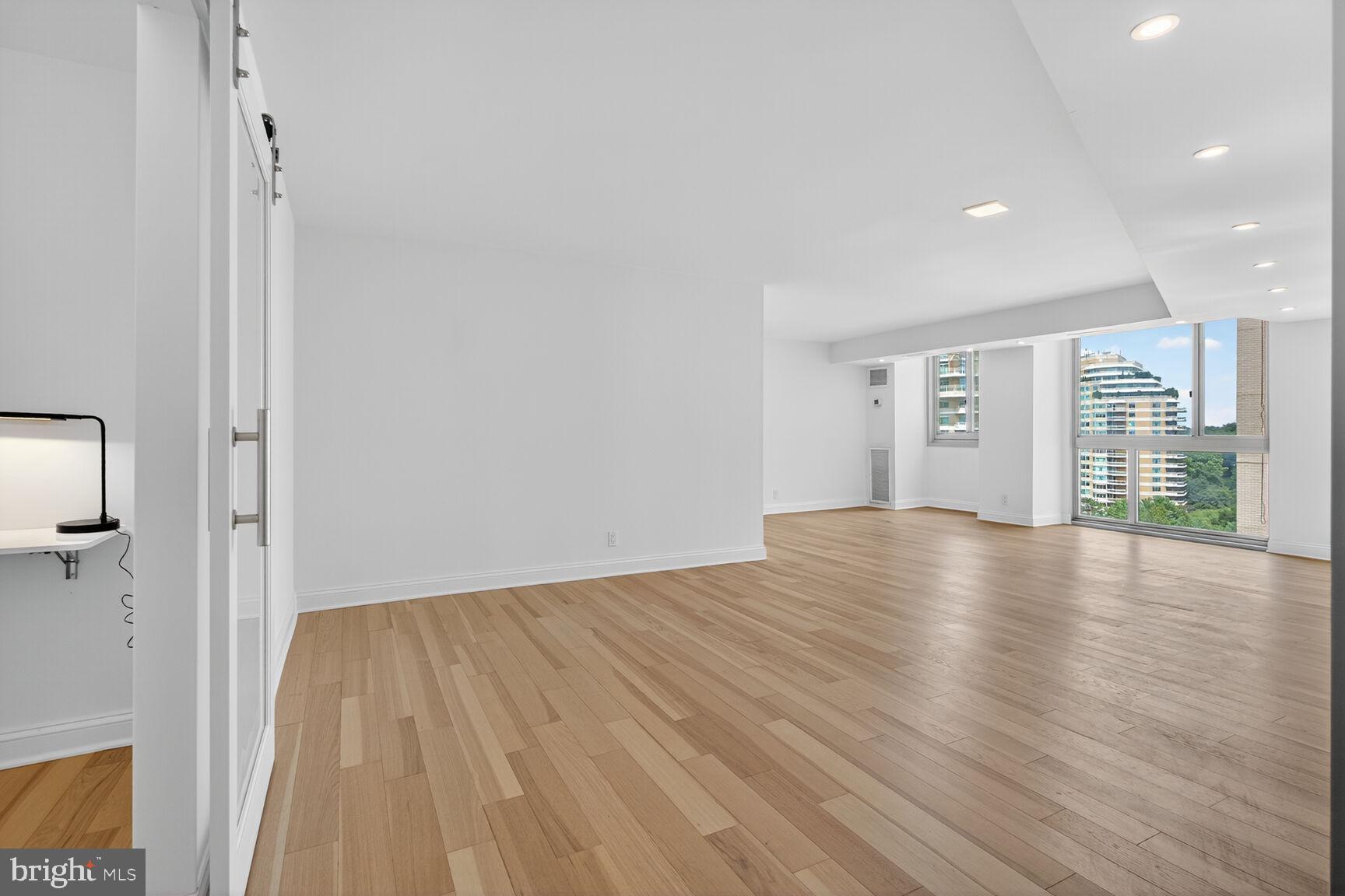 4601 N PARK AVENUE 1509-J