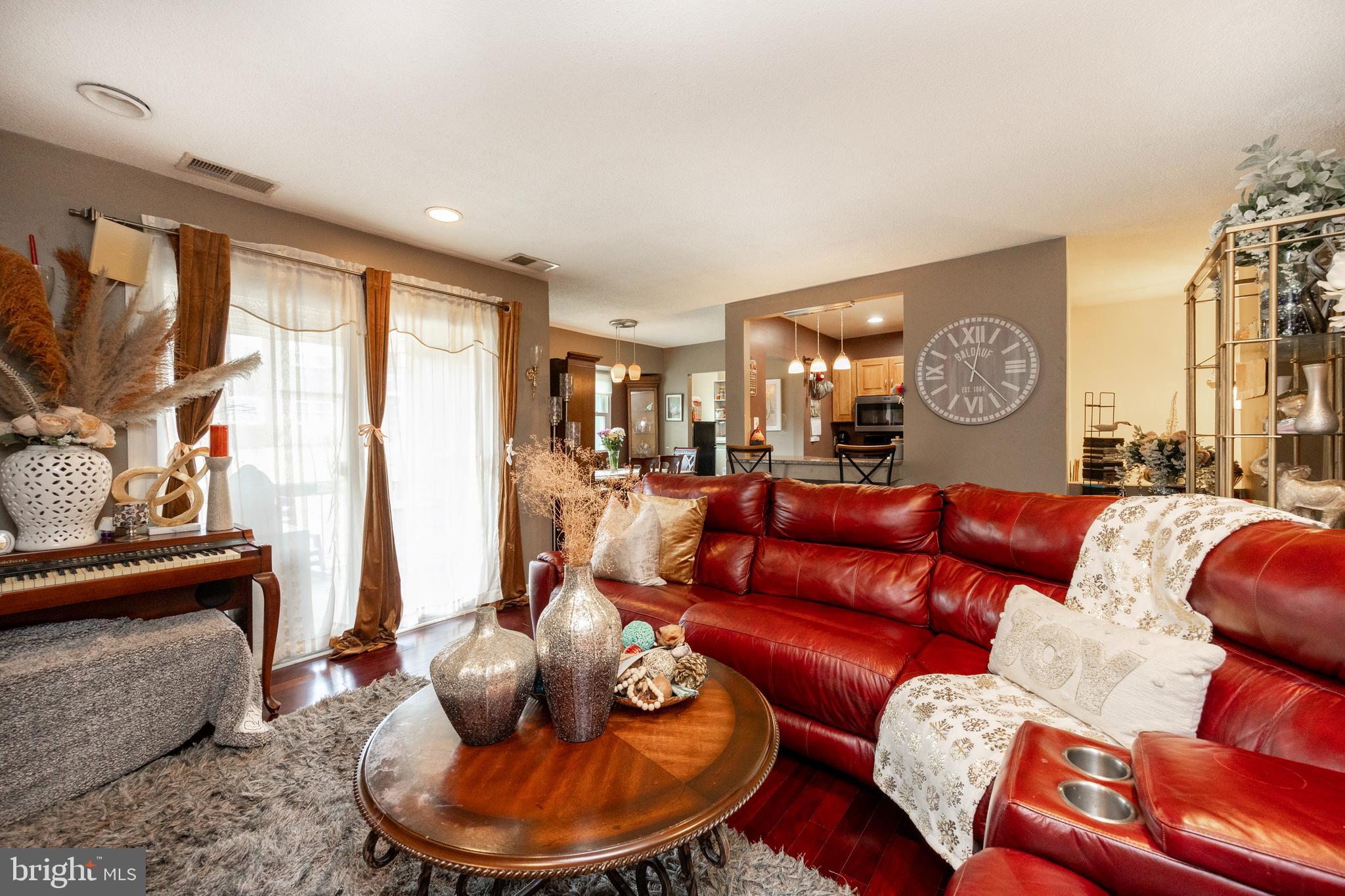 THE MEADOWS - Residential