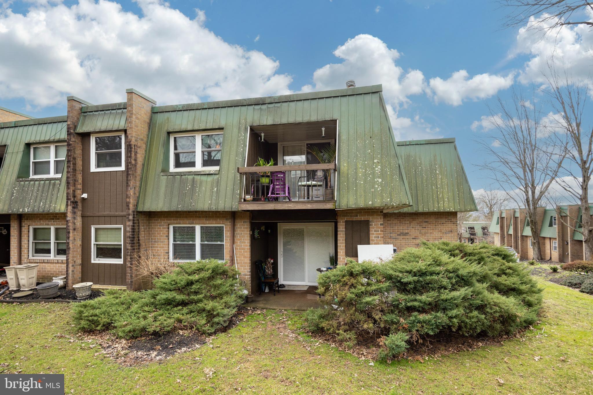 THE MEADOWS - Residential