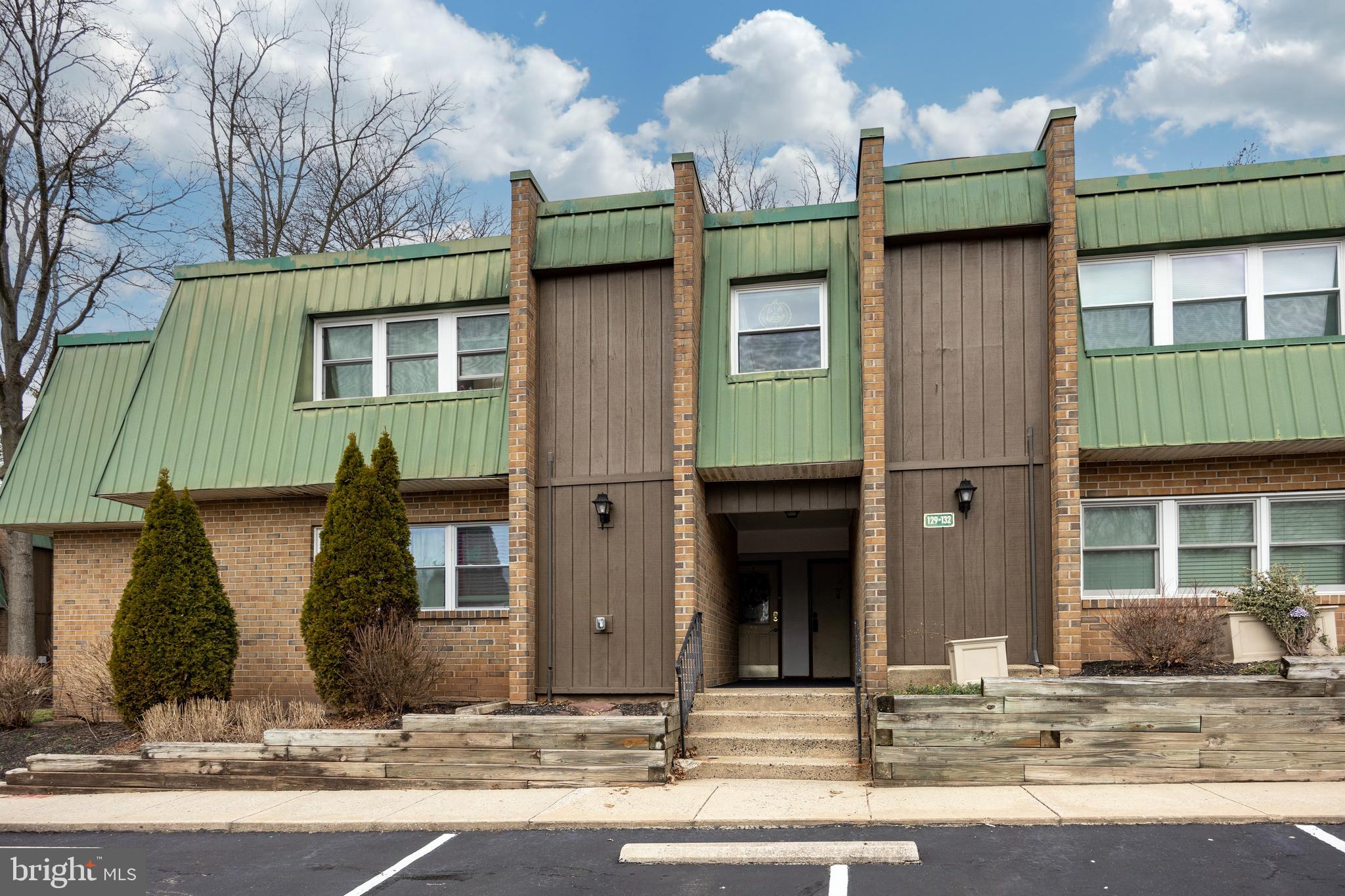 THE MEADOWS - Residential