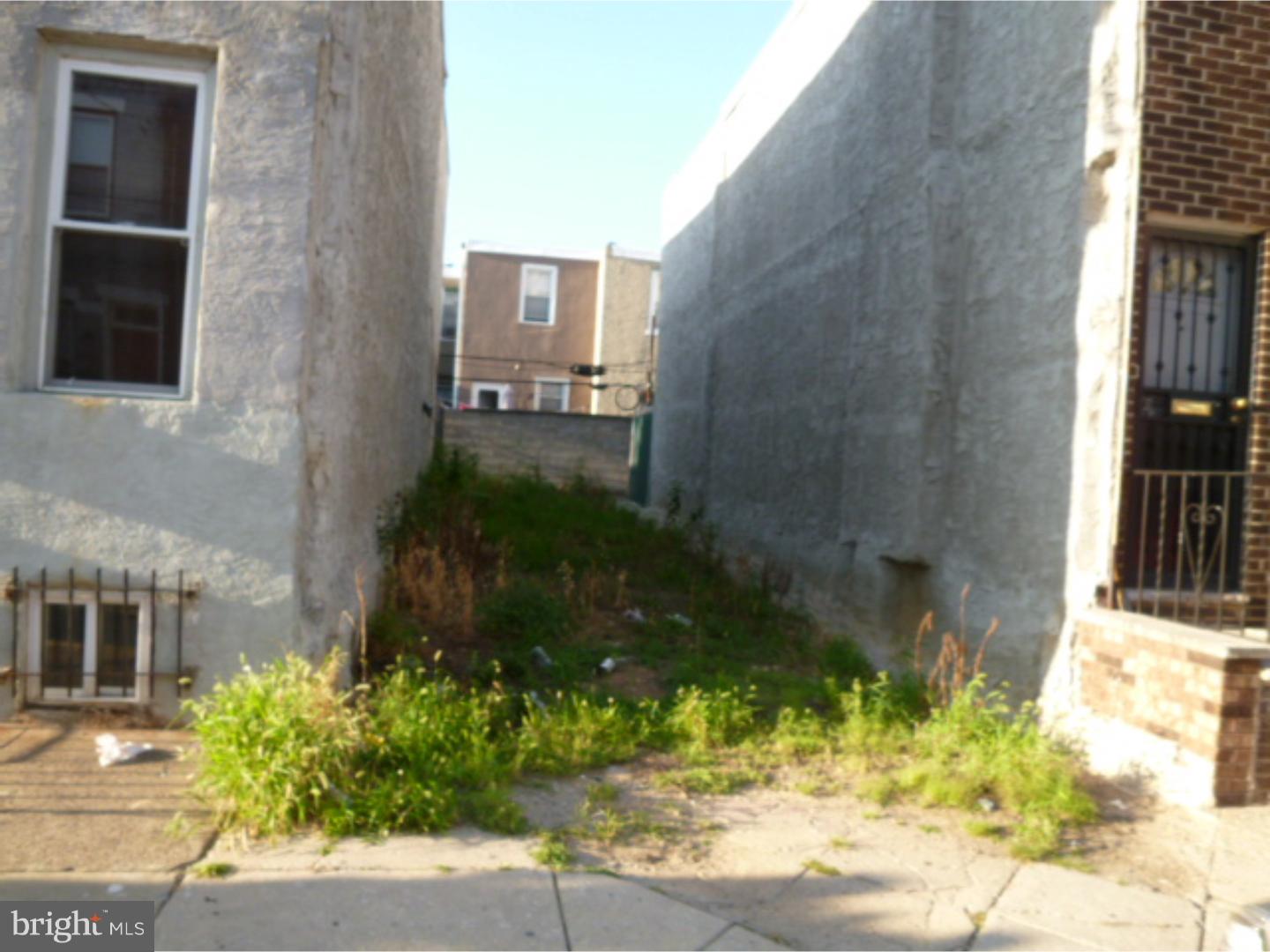 POINT BREEZE - Land